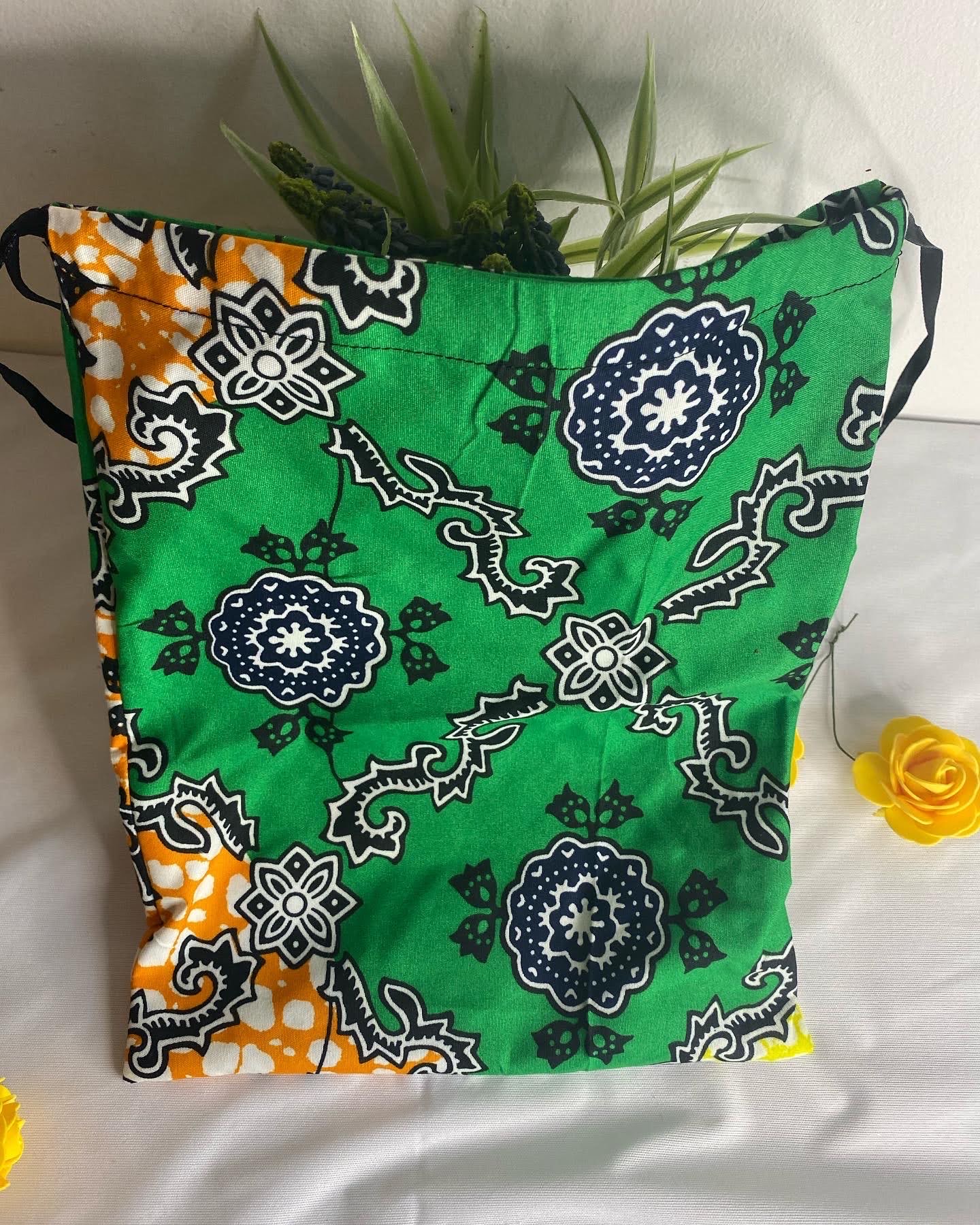 Pochon coloré en tissu wax