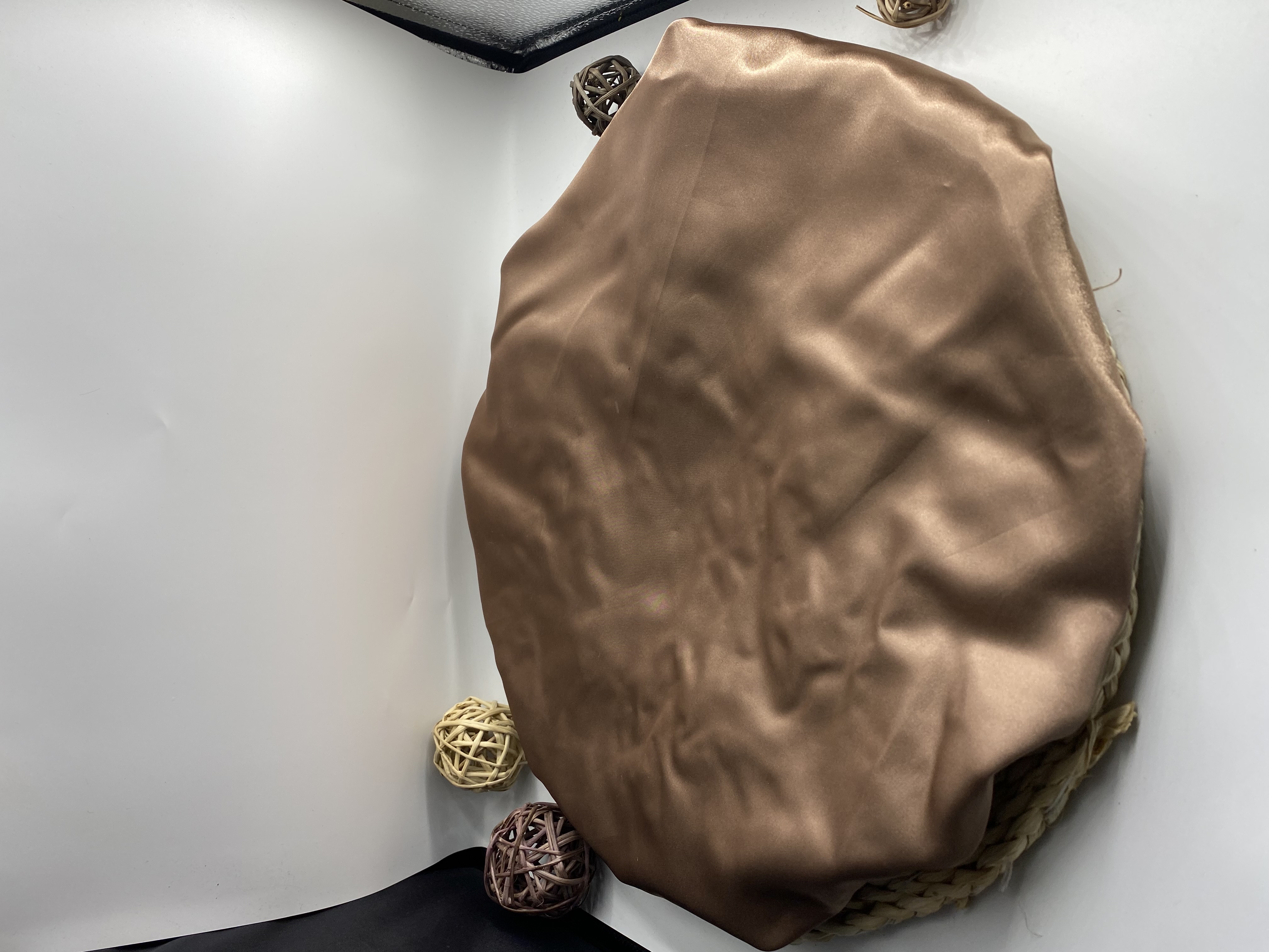 Bonnet en satin
