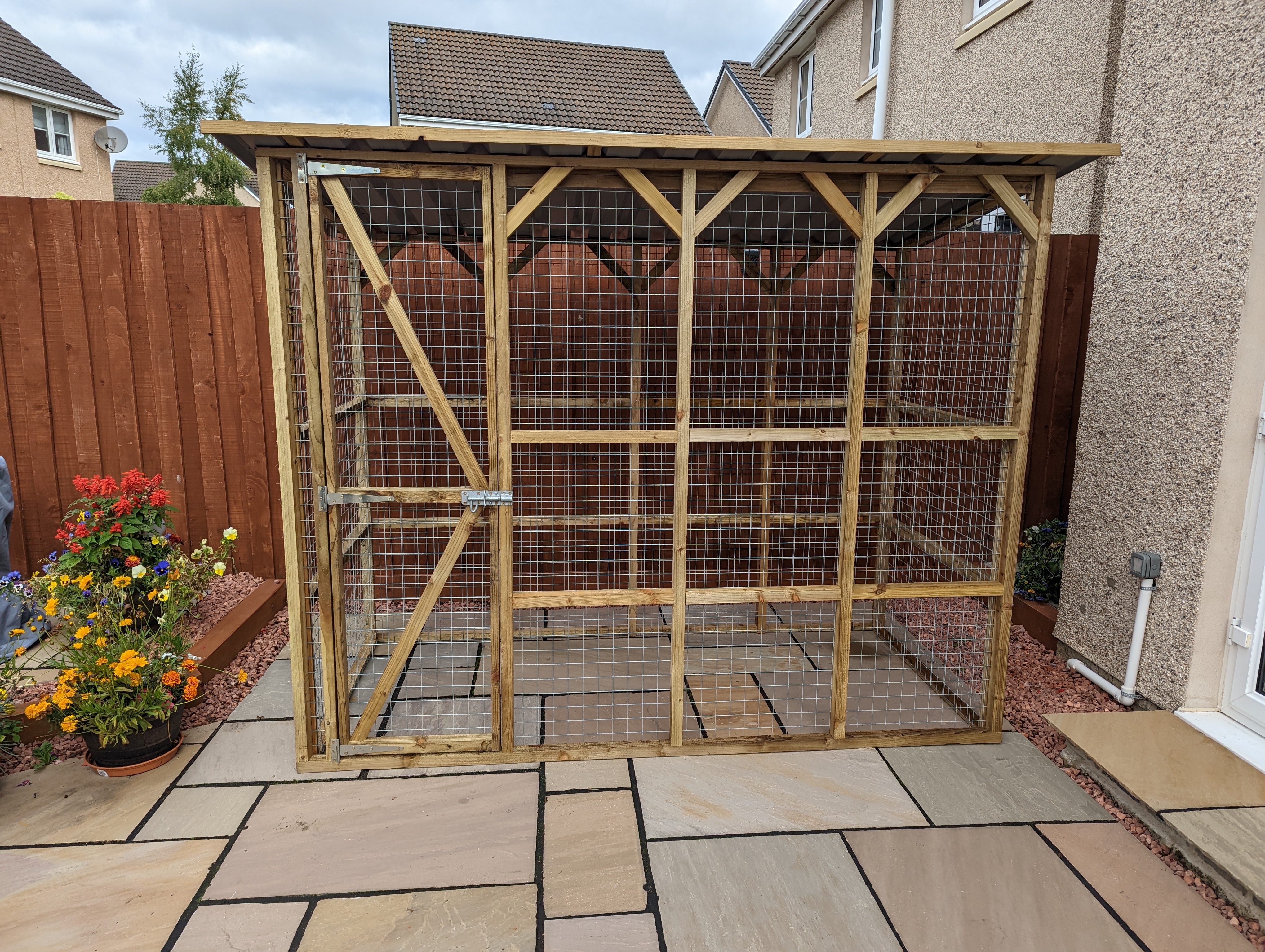Heather Catio Full mesh sides with steel roof 6 foot high