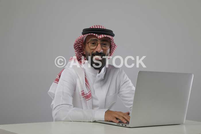 حزمة ١١ صورة اعلانية