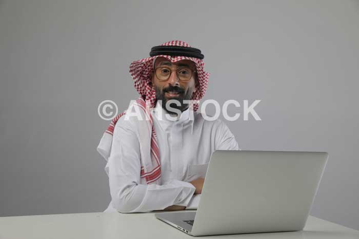 حزمة ١١ صورة اعلانية