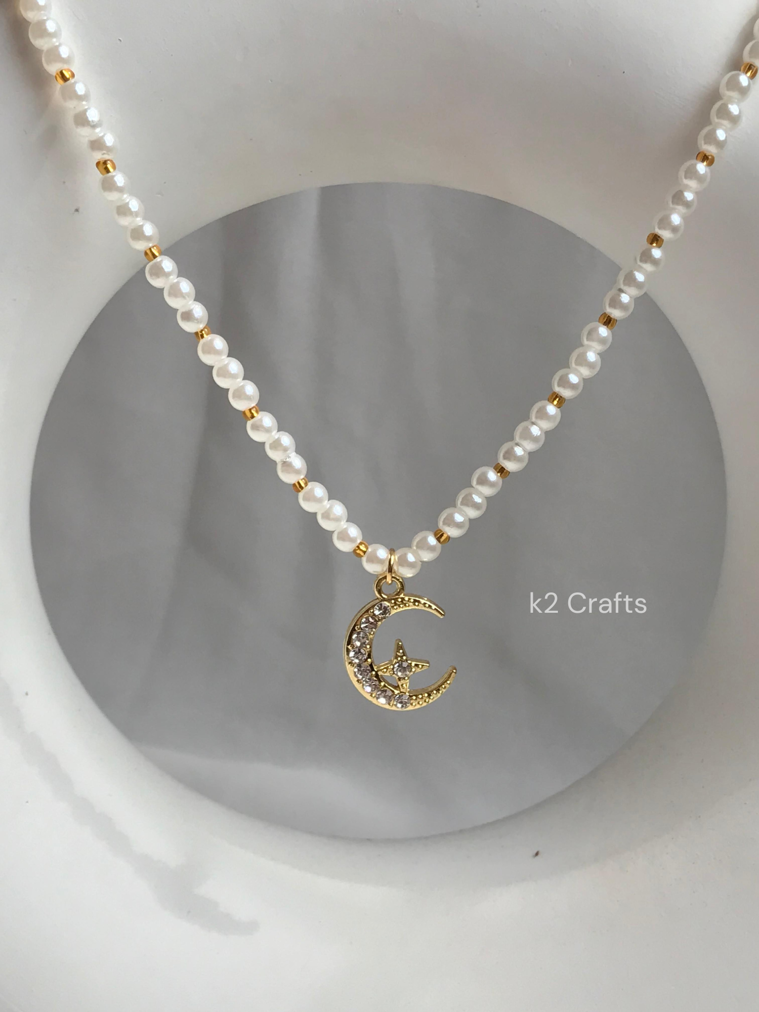 Pearl moon necklace