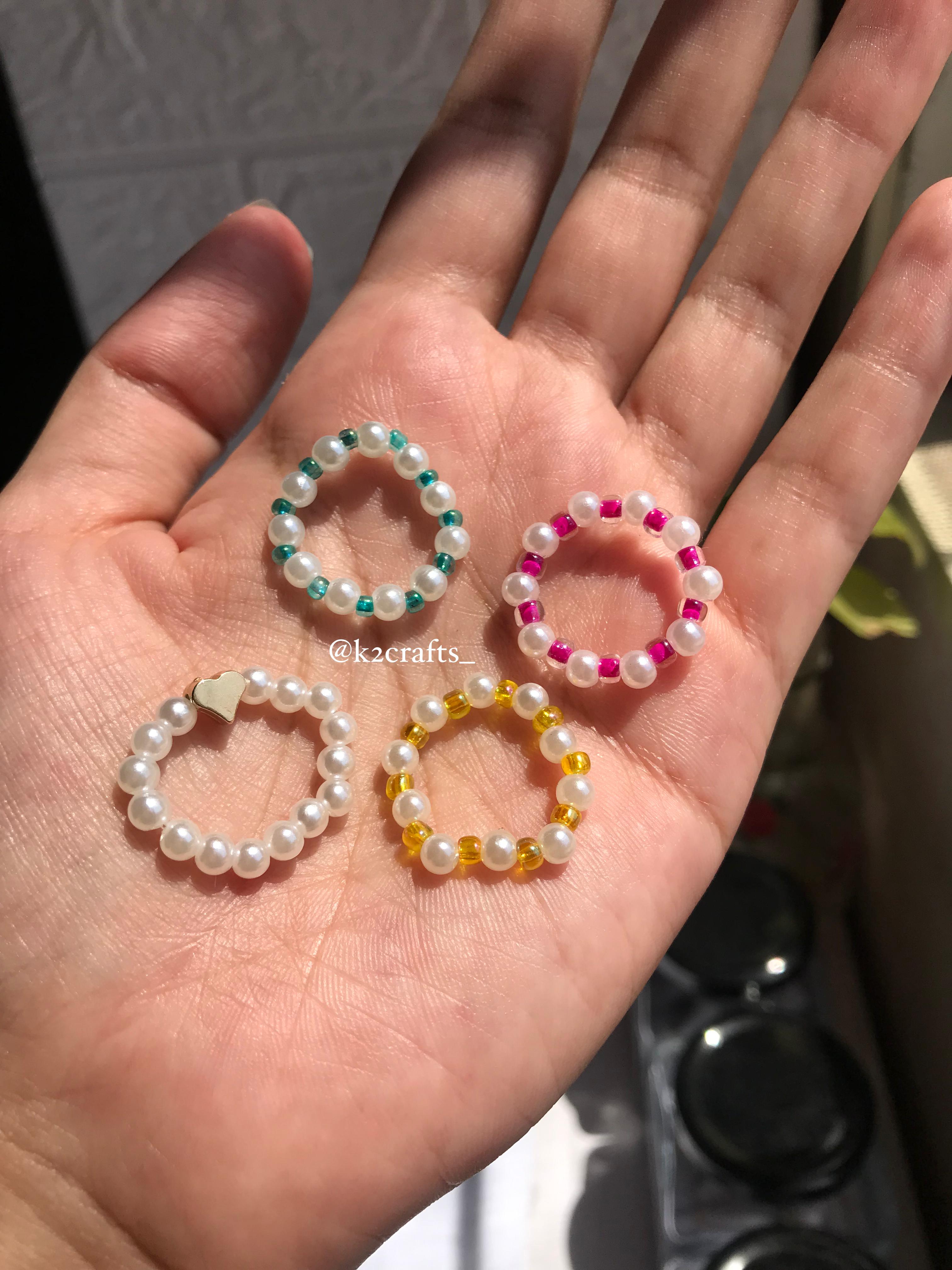 set of 4 Pearl and bead ring