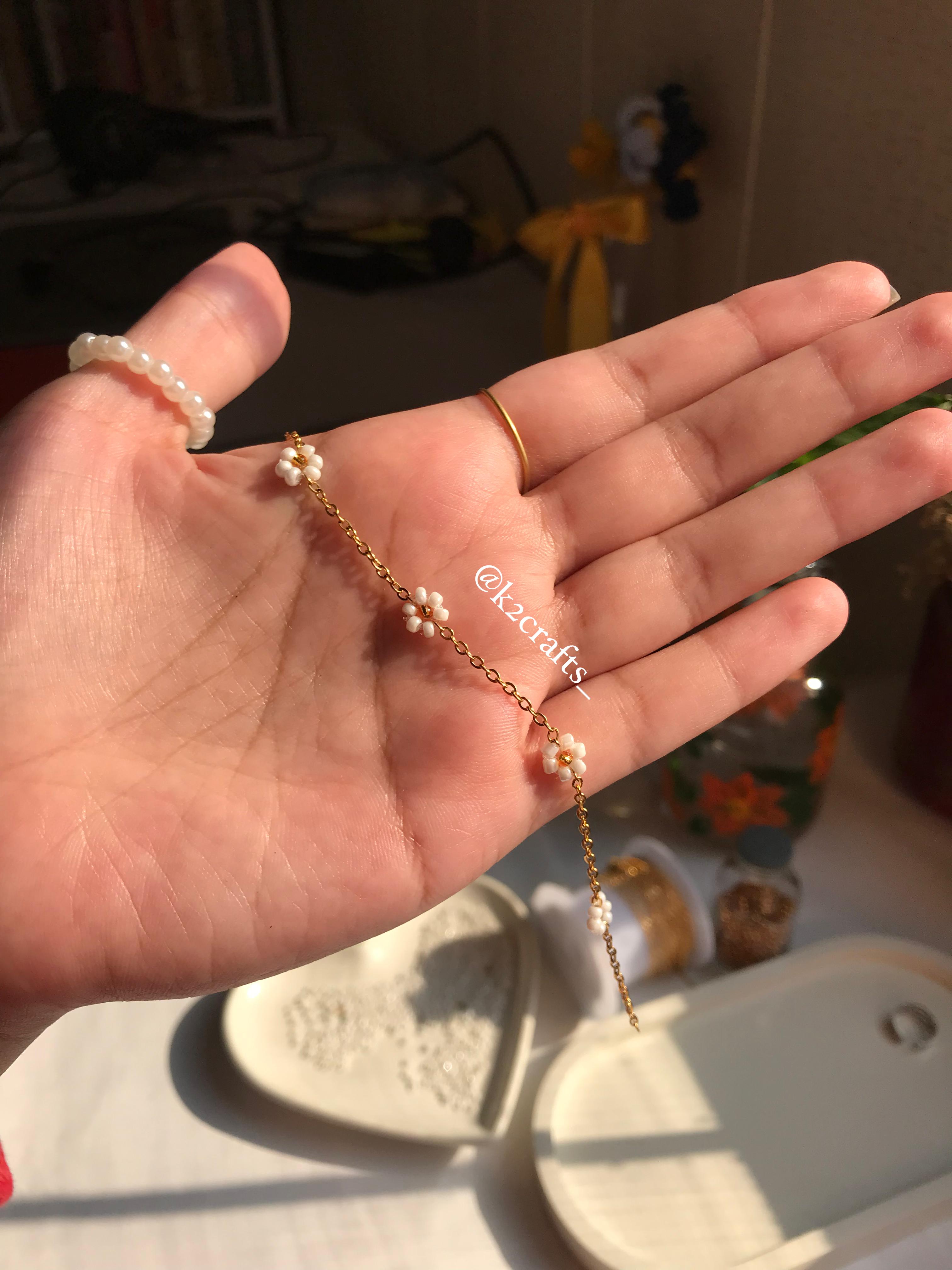 Daisy Chain Bracelet