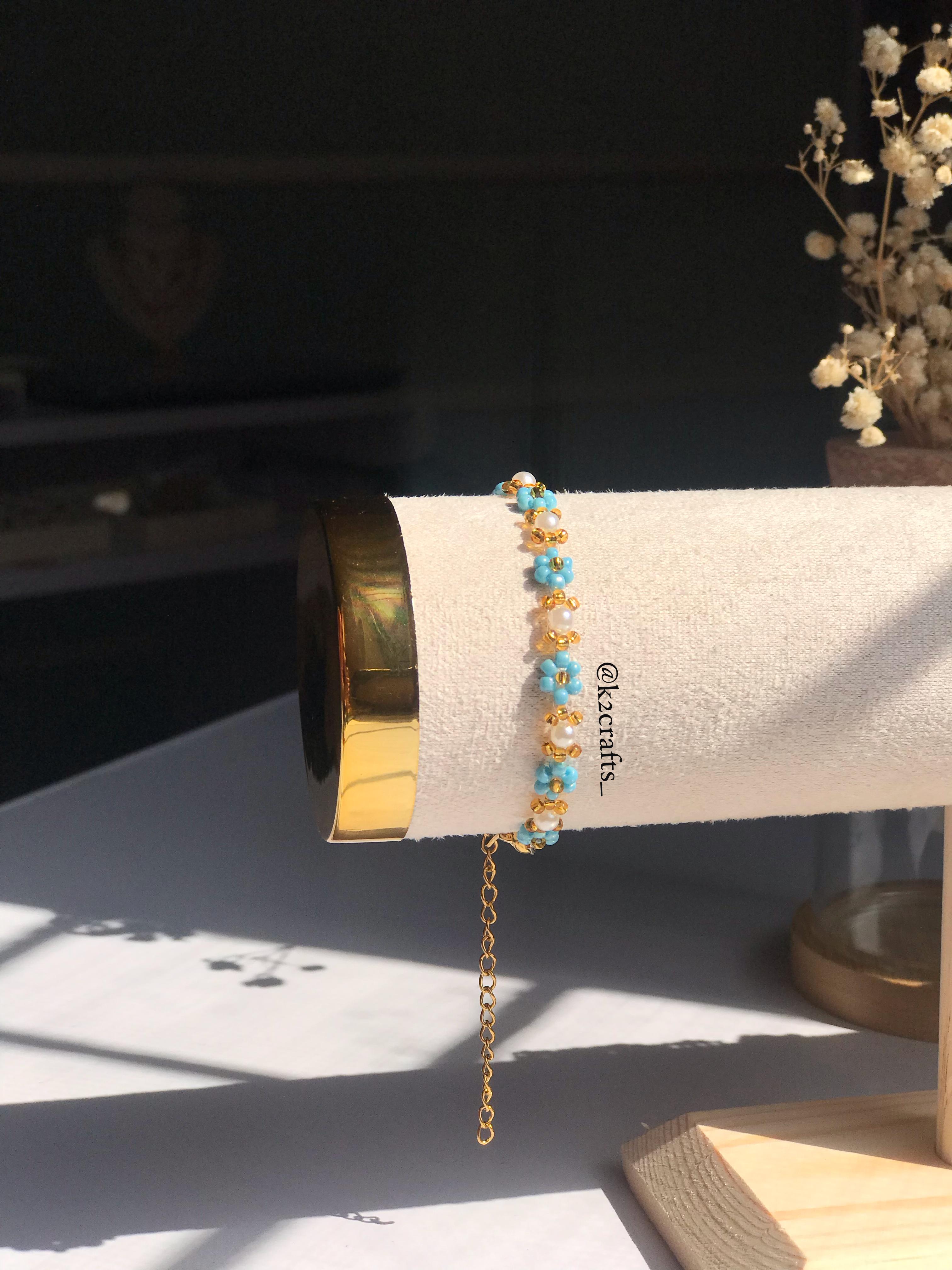 Blue Bloom Pearly Bracelet 