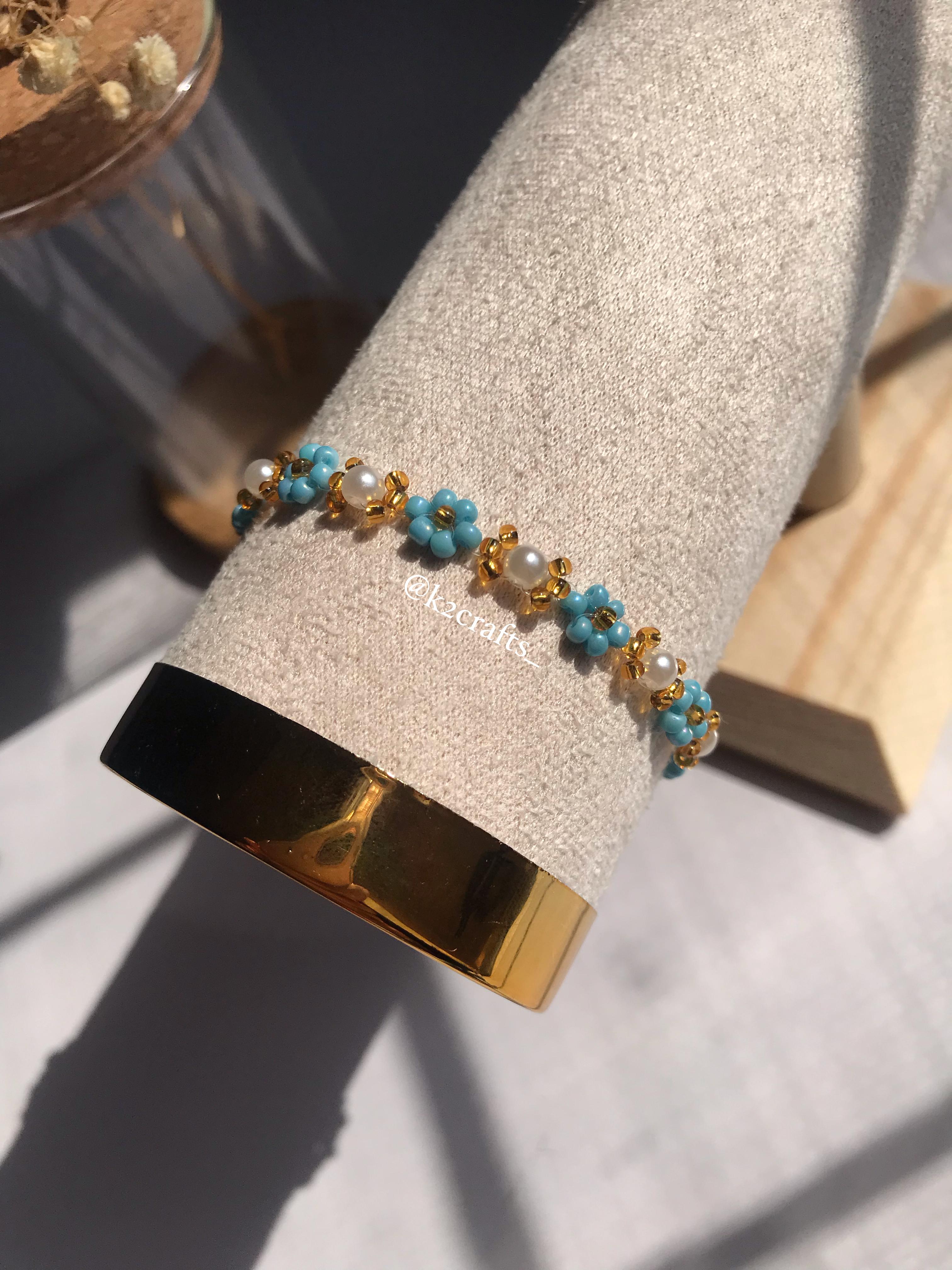 Blue Bloom Pearly Bracelet 