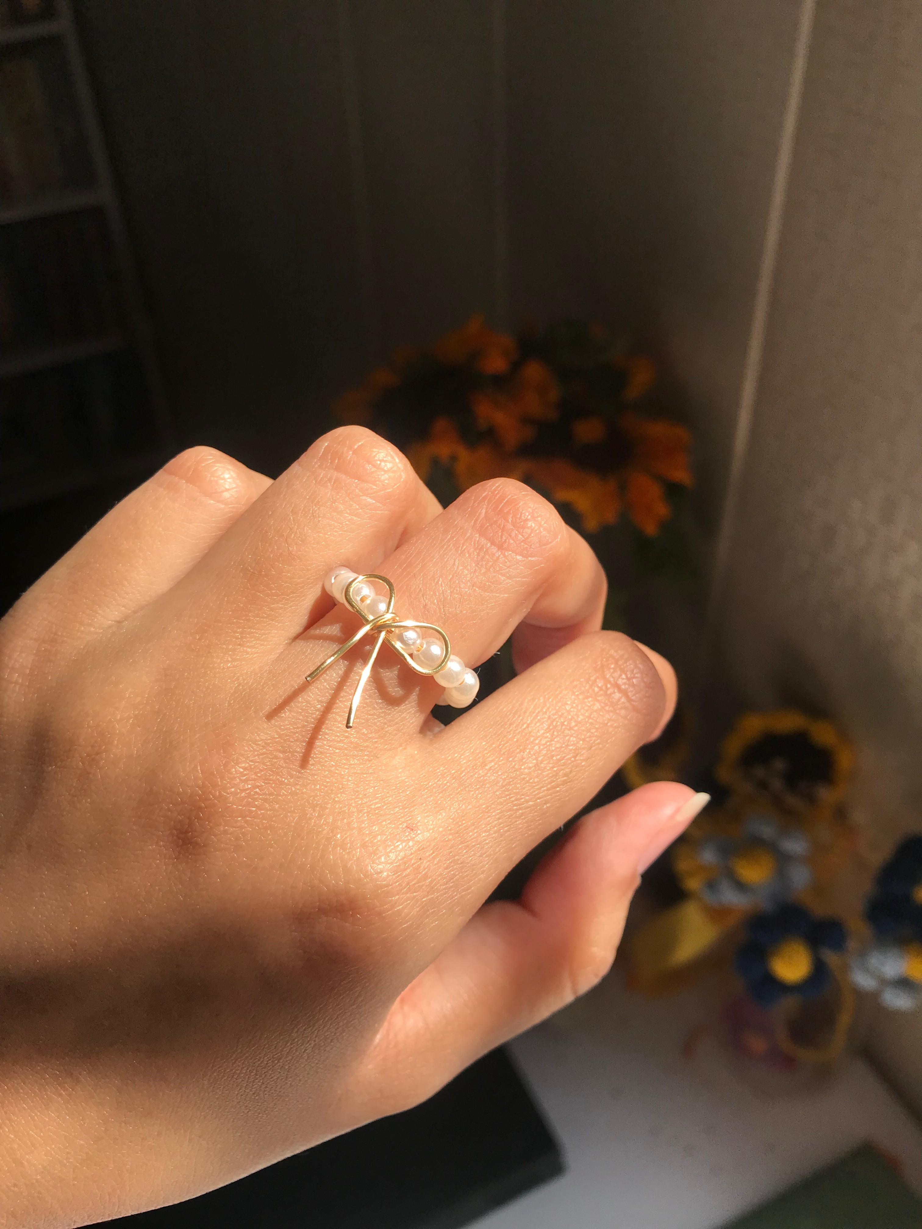 Bow Pearly Ring