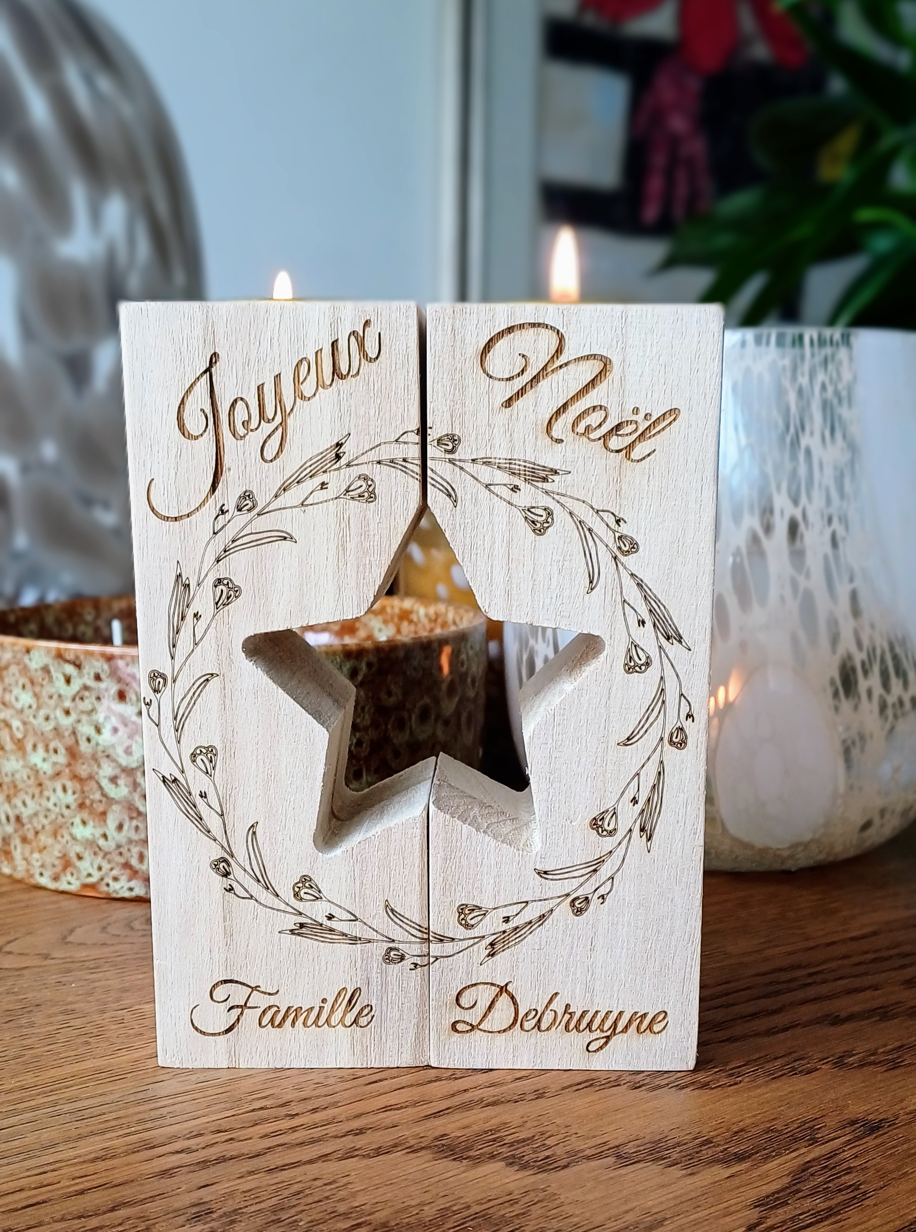 Bougeoir en bois avec motif étoile