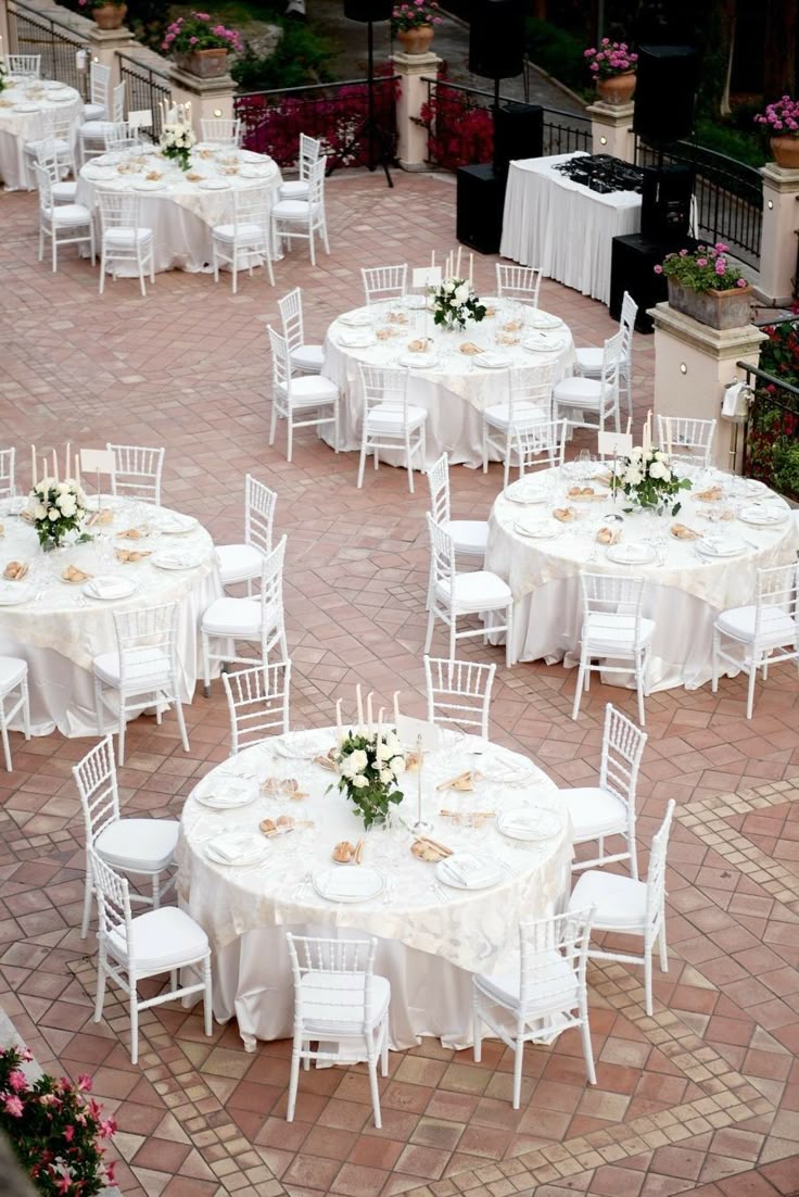 Mesa redonda y silla Tiffany