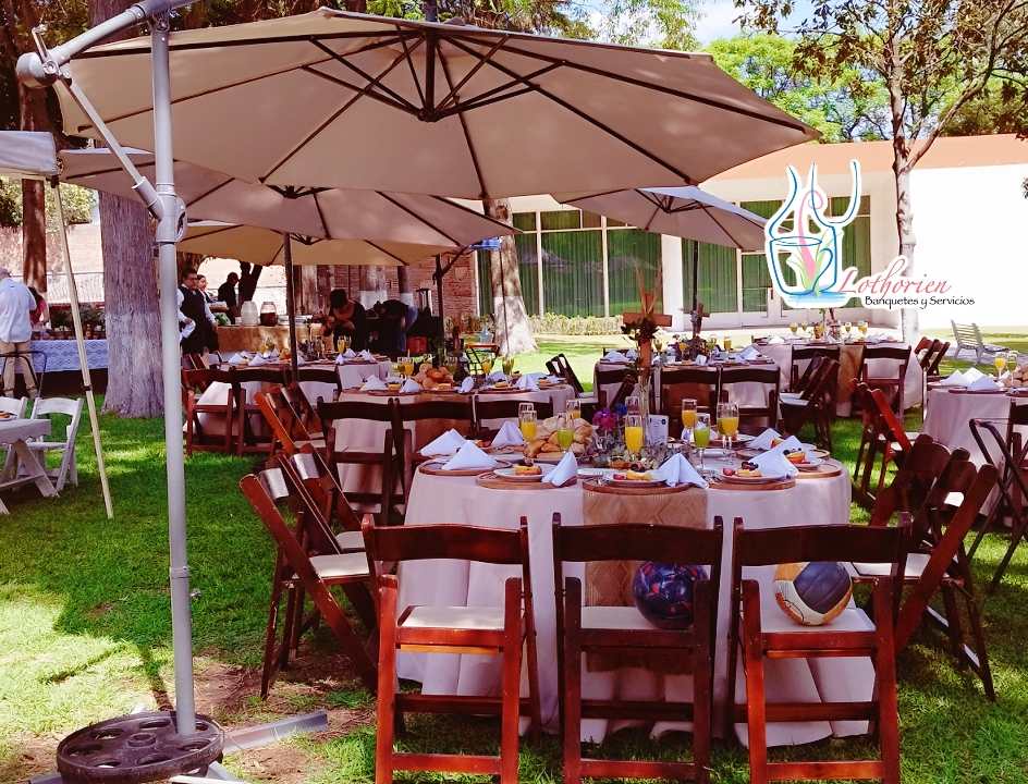 Sombrillas de brazo lateral para eventos de jardín