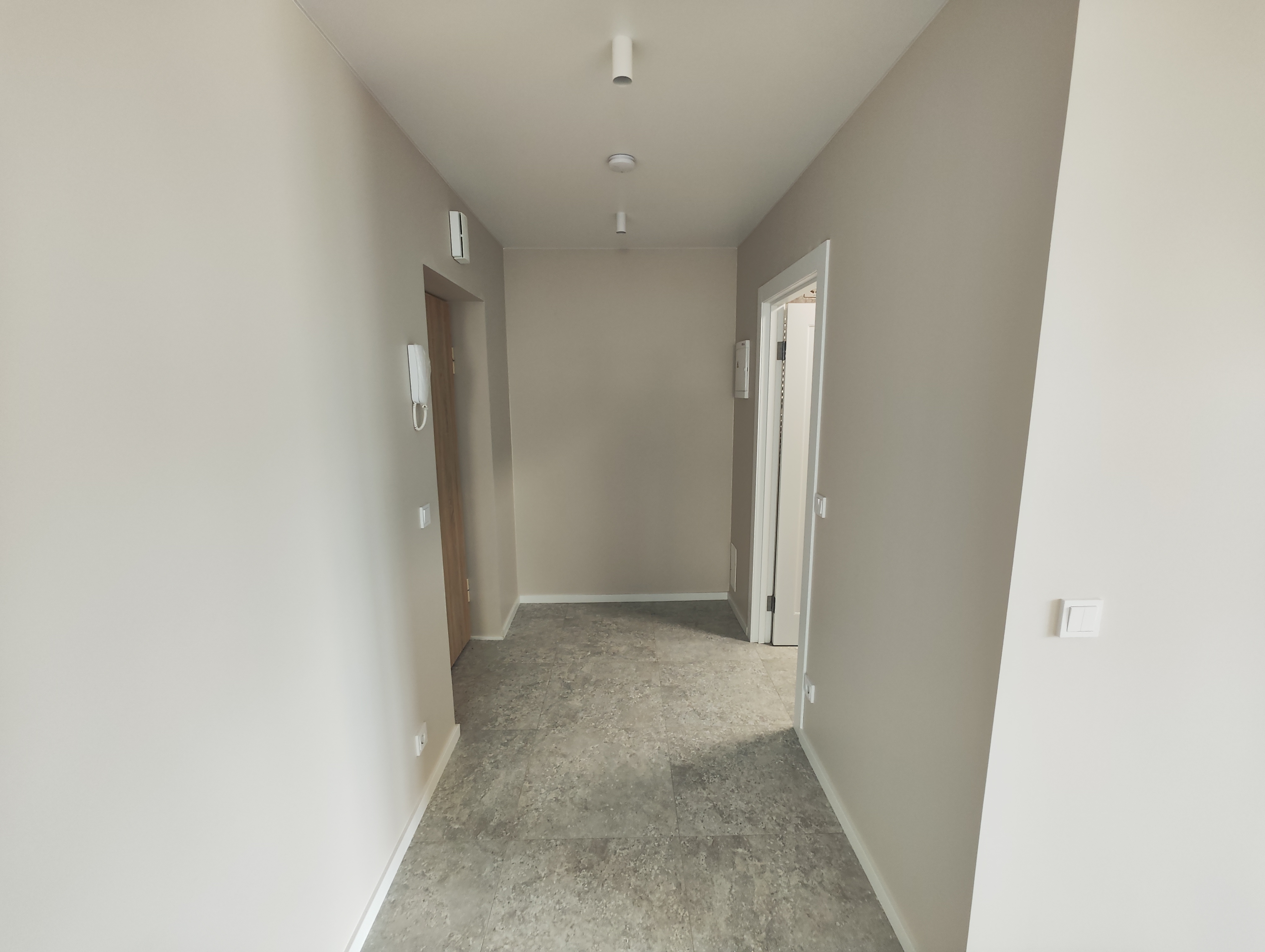 Įrengti 3-jų kambarių butai - 80,00 kv. m.