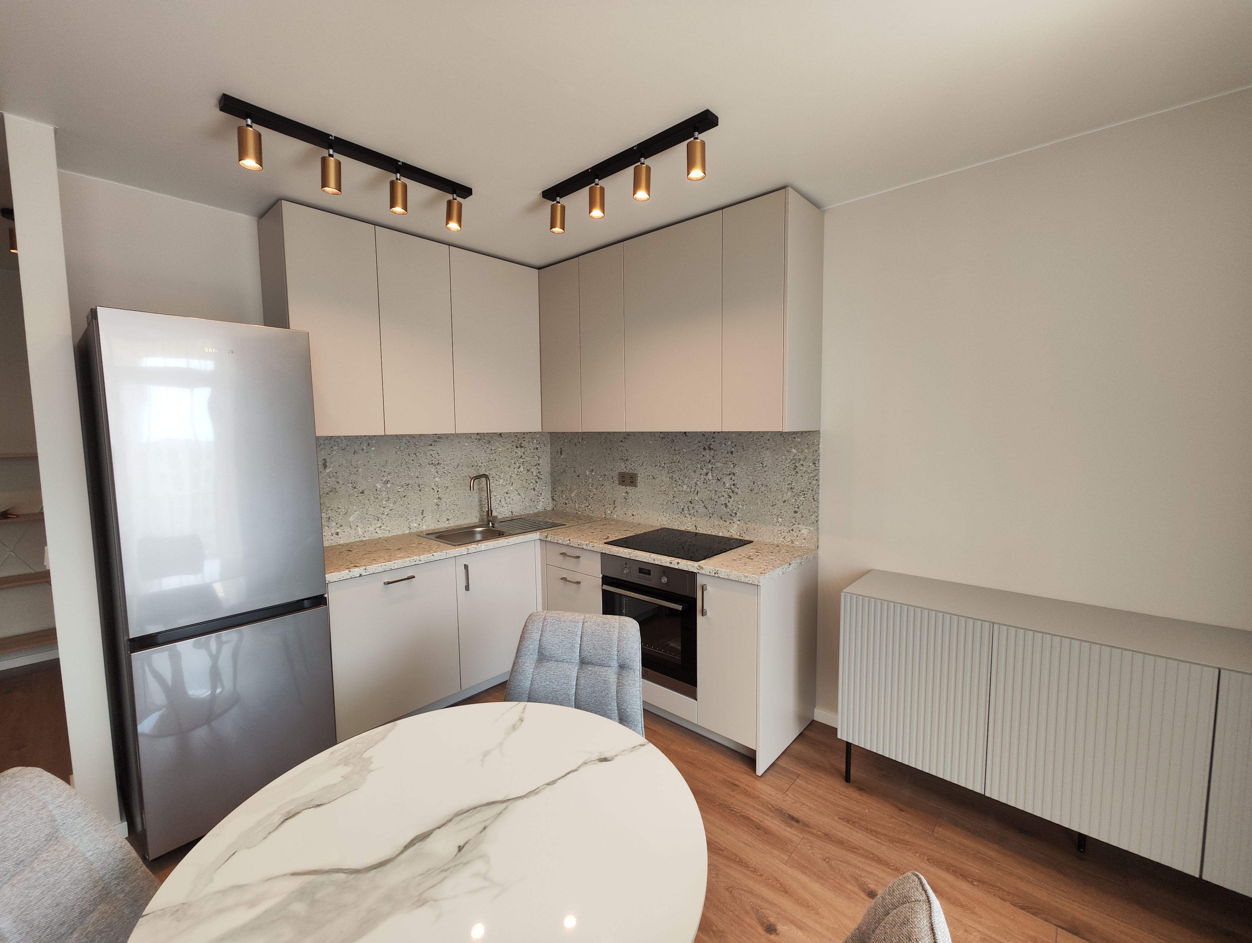 Nuoma 2-jų kambarių butai - 40,00 kv. m.