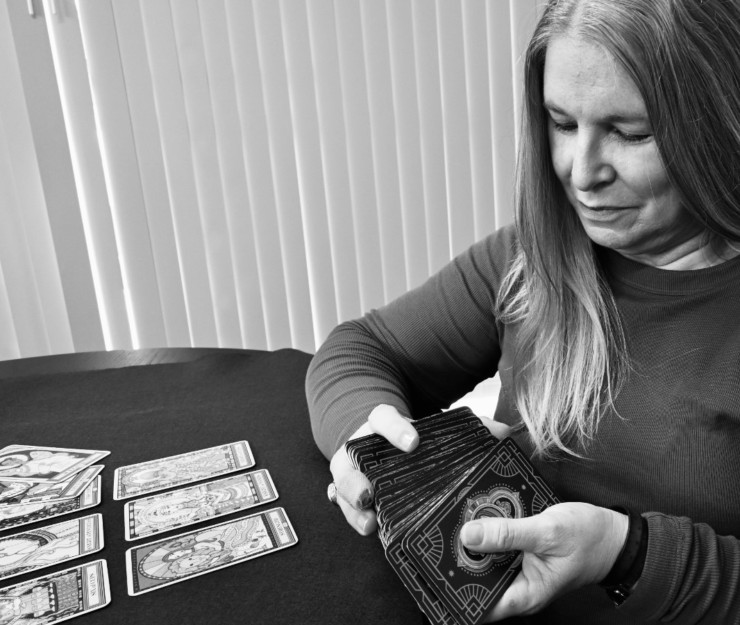 Tarot & Oracle Readings