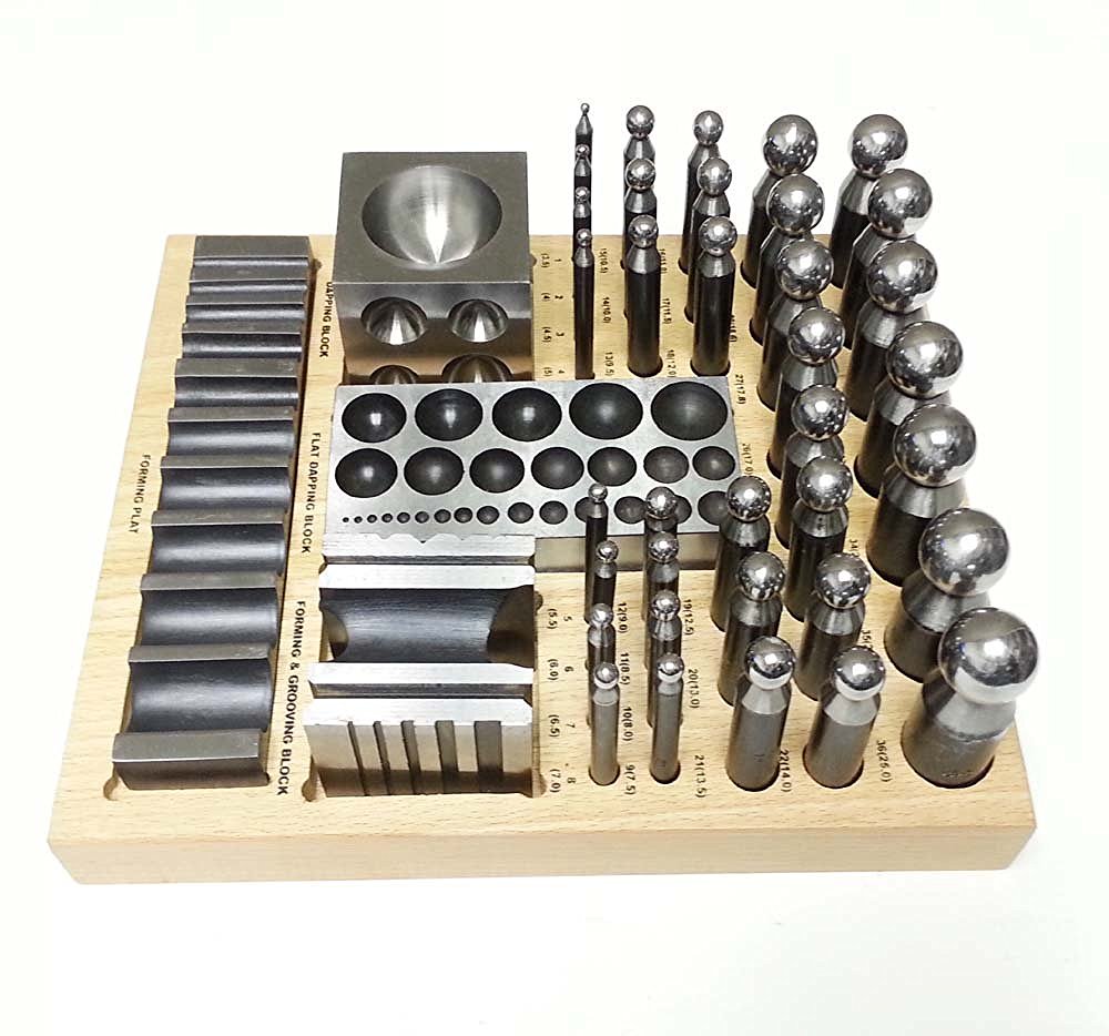 PARUU® 40 Pc Jumbo Doming Punch and Block Set wooden stand