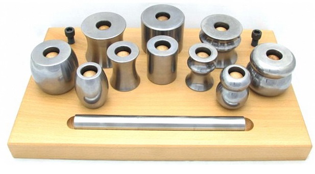 Paruu Bangle forming die set 10 pc on wood base PR1025