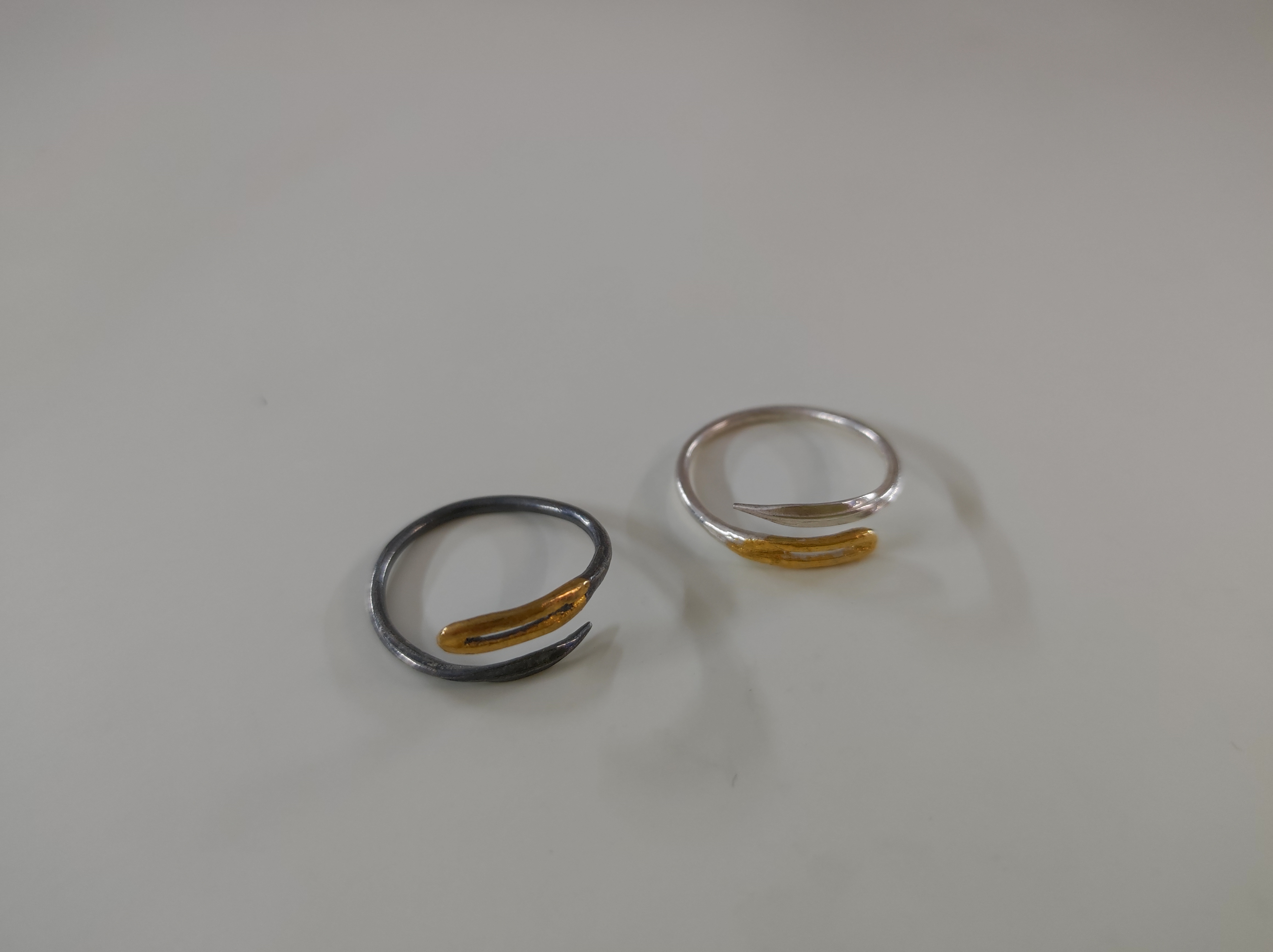 Anillo aguja con oro