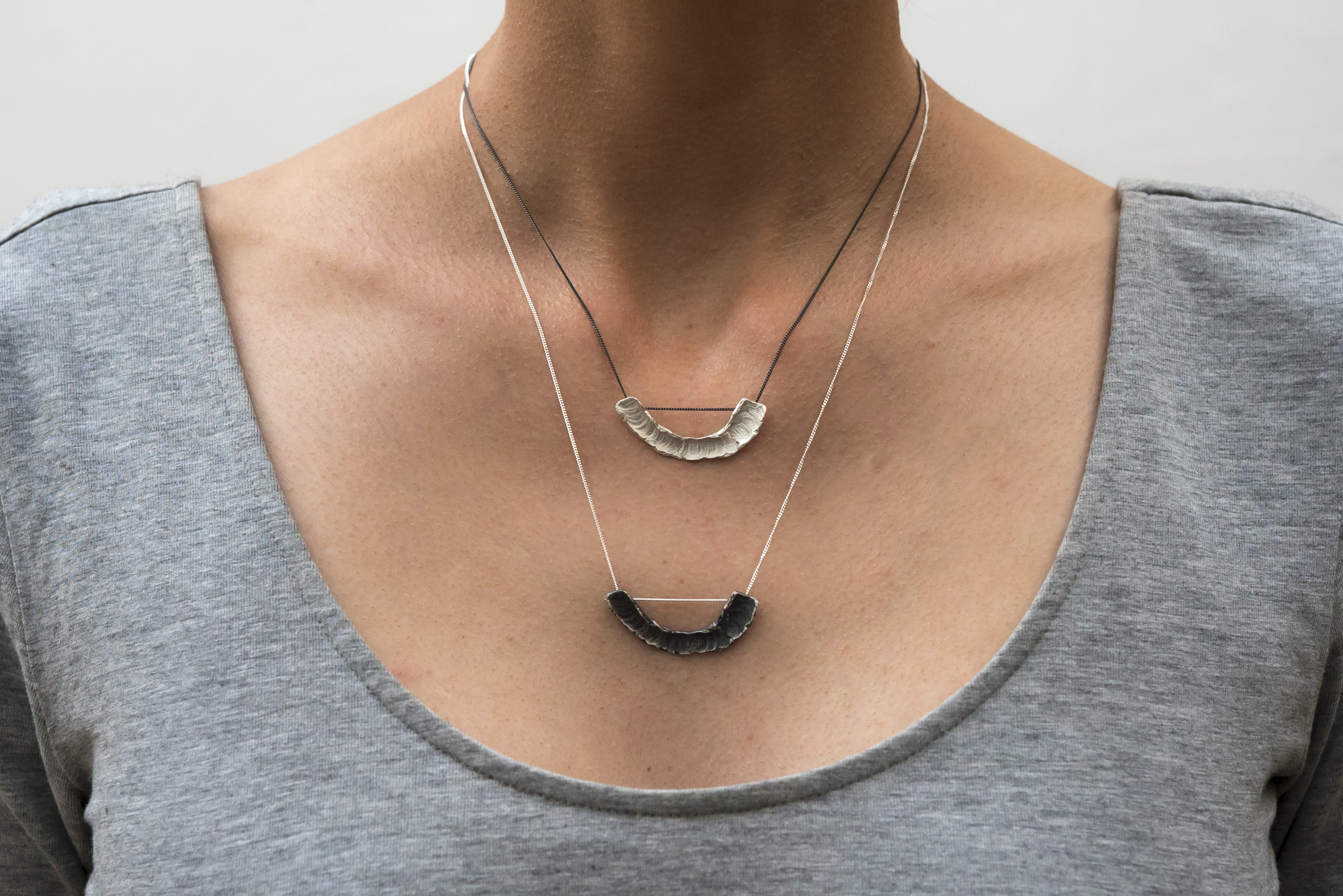 Colgante semicírculo lava