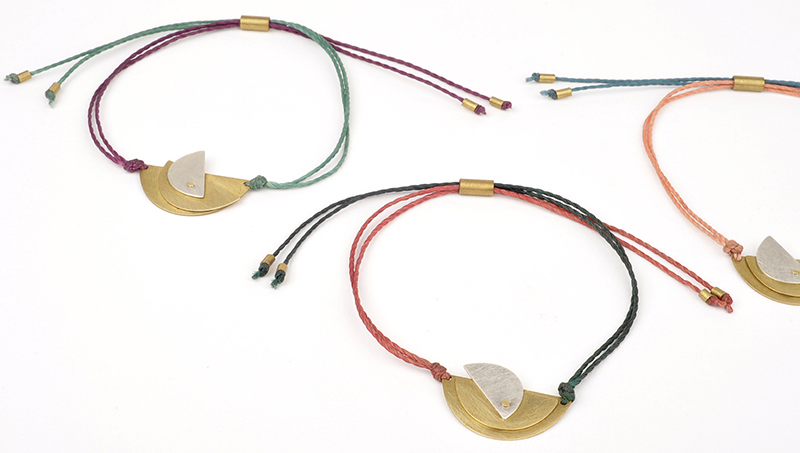 Pulsera semicírculos