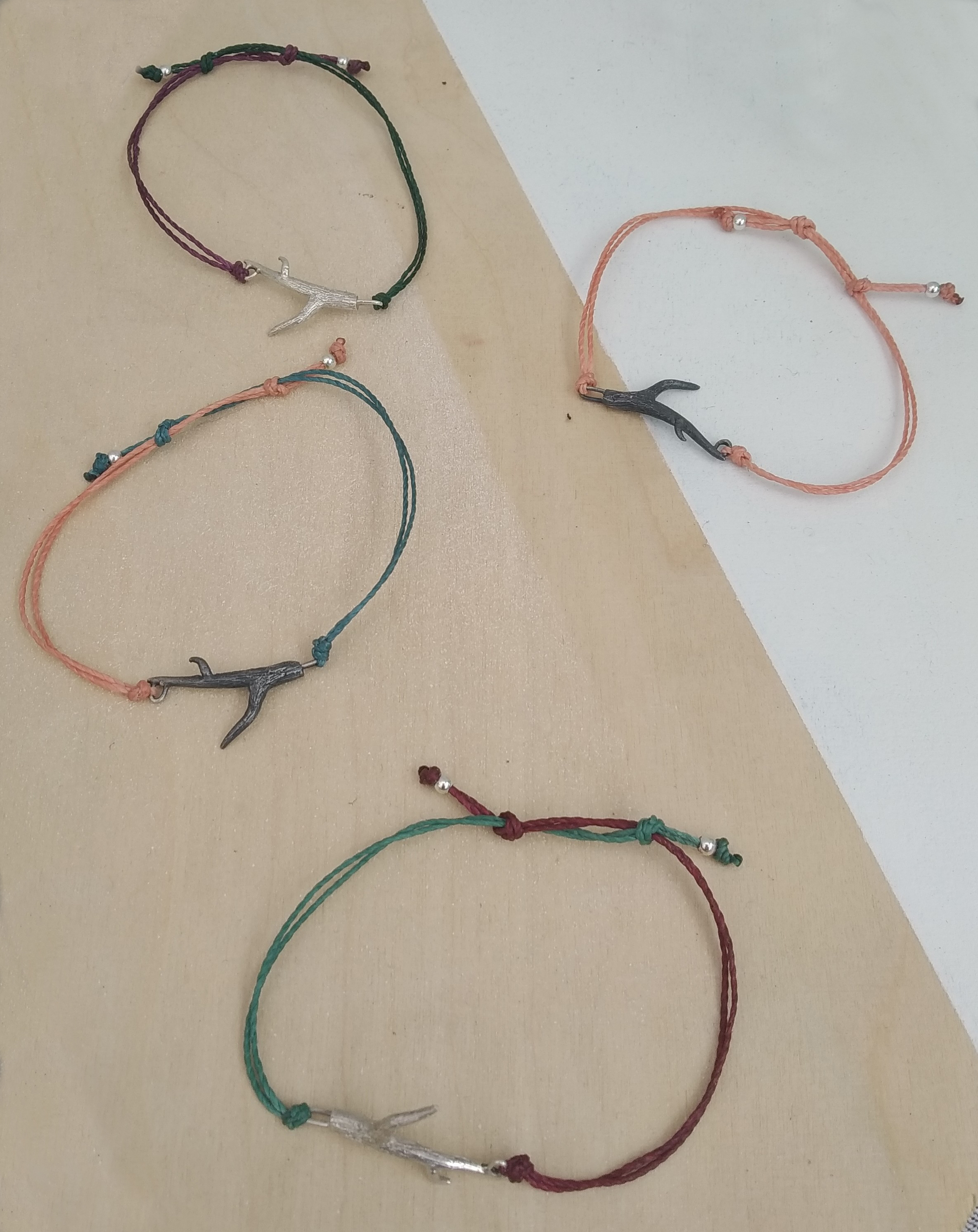 Pulsera de rama de plata