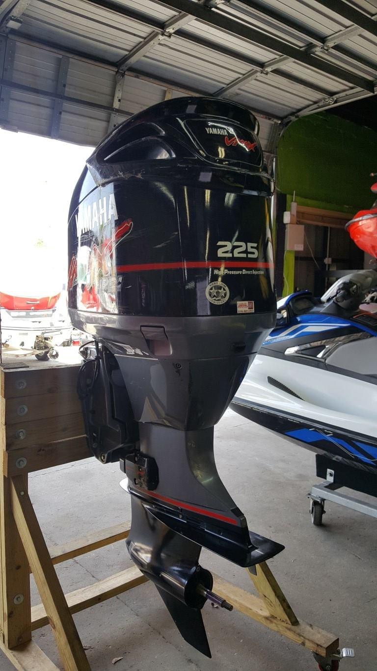  Yamaha outboards 225hp Vmax Sho four stroke