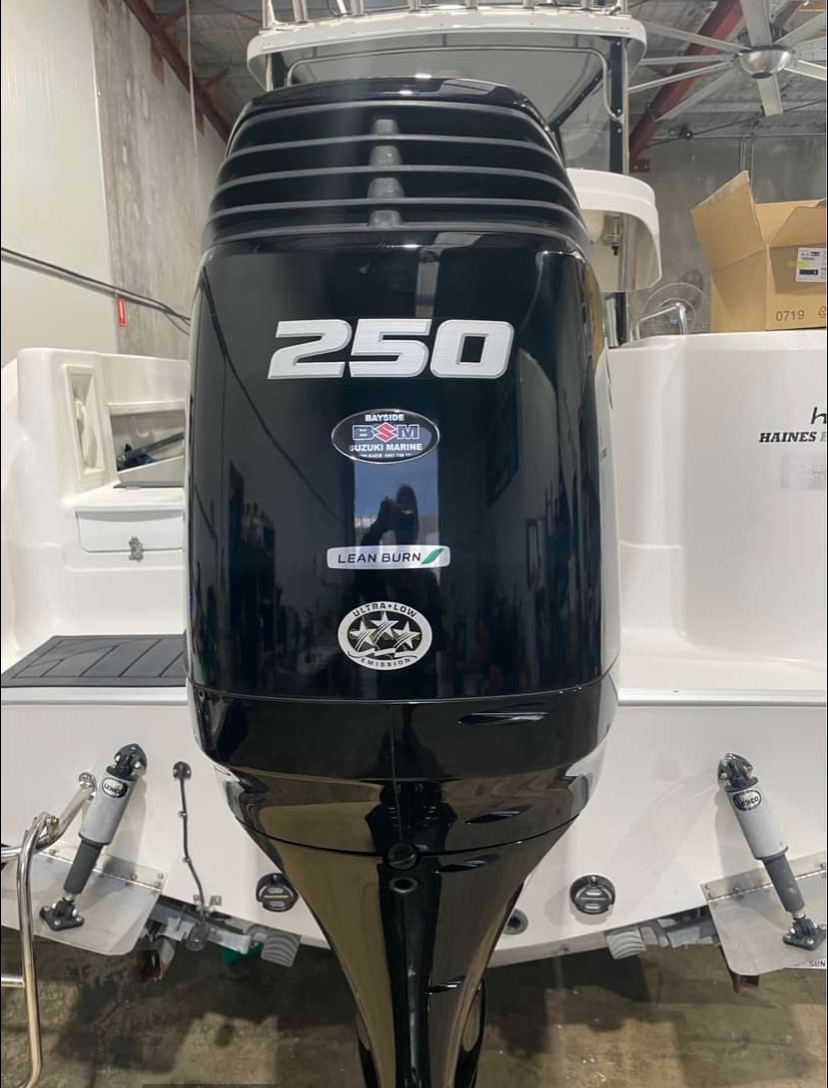 Suzuki outboard 250hp four stroke