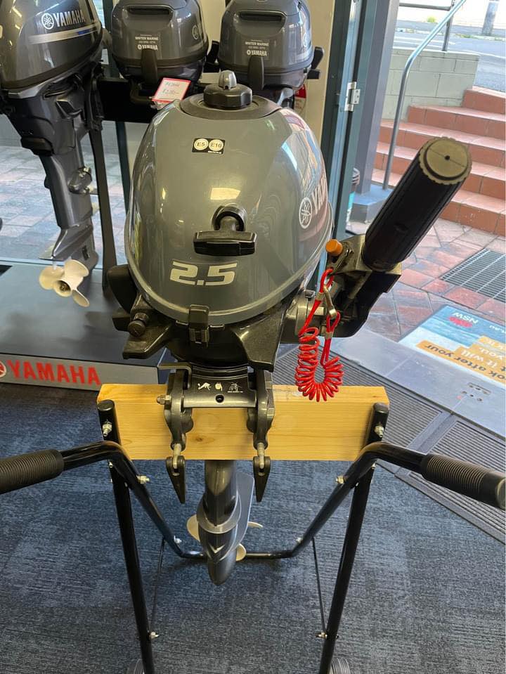 Yamaha outboard  2.5hp