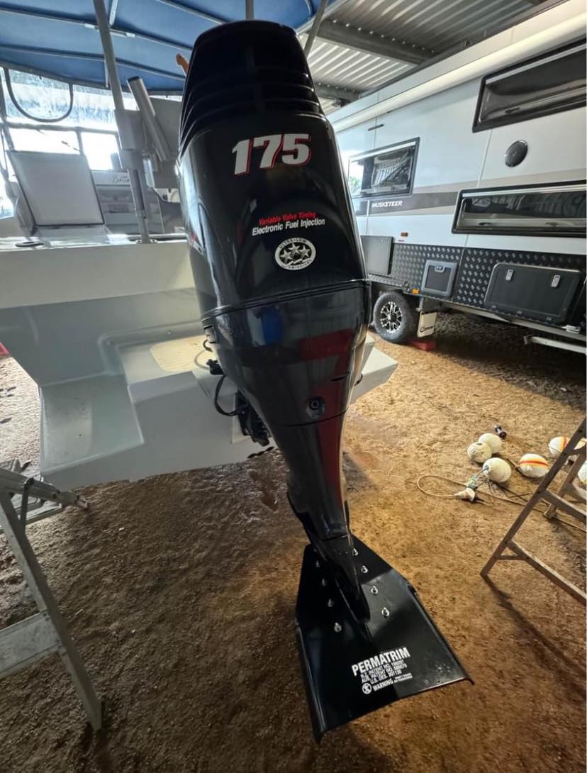 Suzuki outboard 175hp Four Stroke
