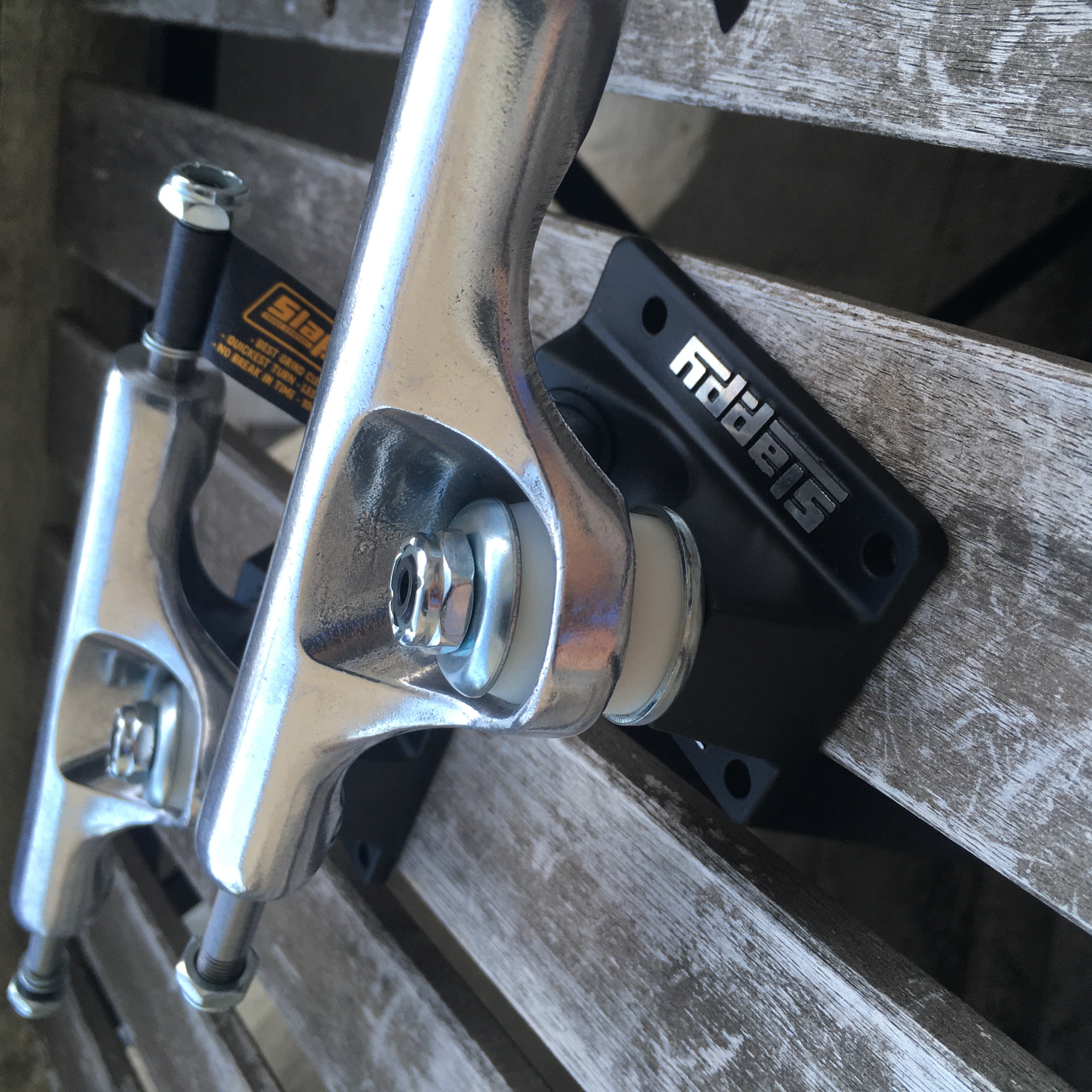 8.25 Slappy - ST1 Low Hollow - függők