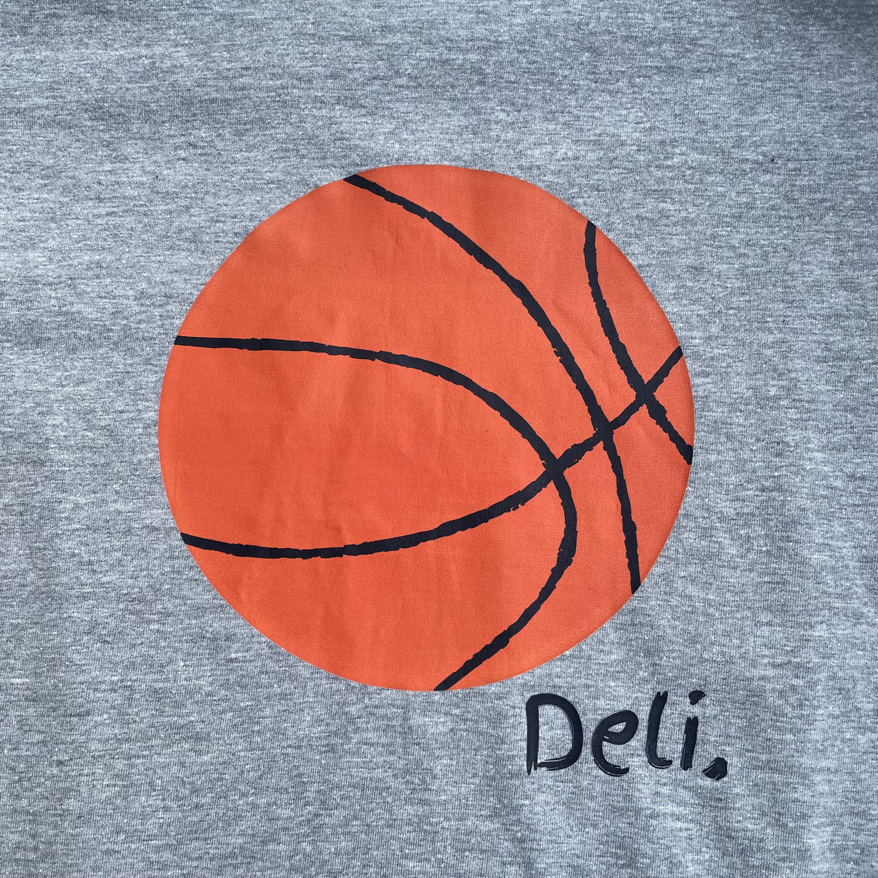 Deli - B-ball póló - szürke
