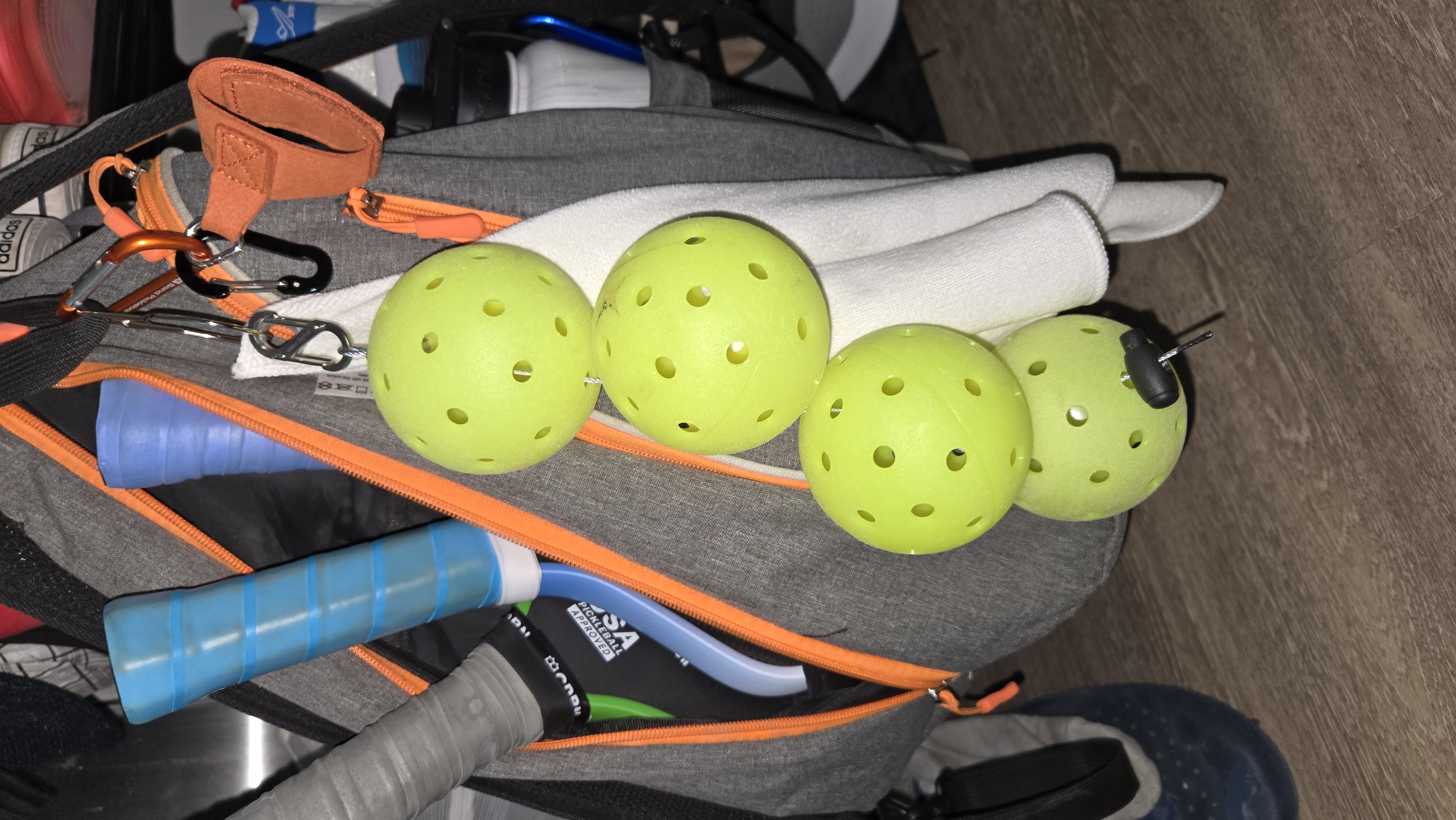 The Star40 String of Balls Yellow Franklin Style Balls 