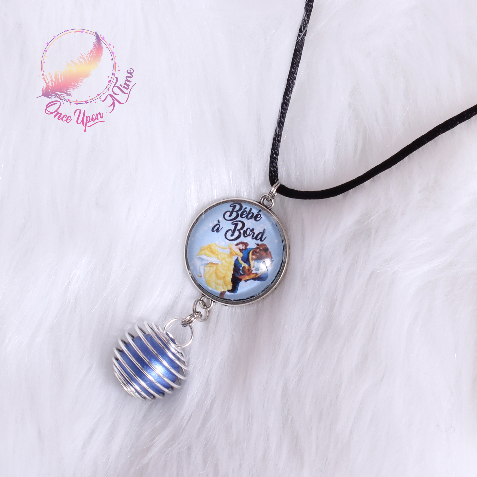 đ€°Collier Bola de grossesse La Belle et la BĂȘte " BĂ©bĂ© Ă bord " âš