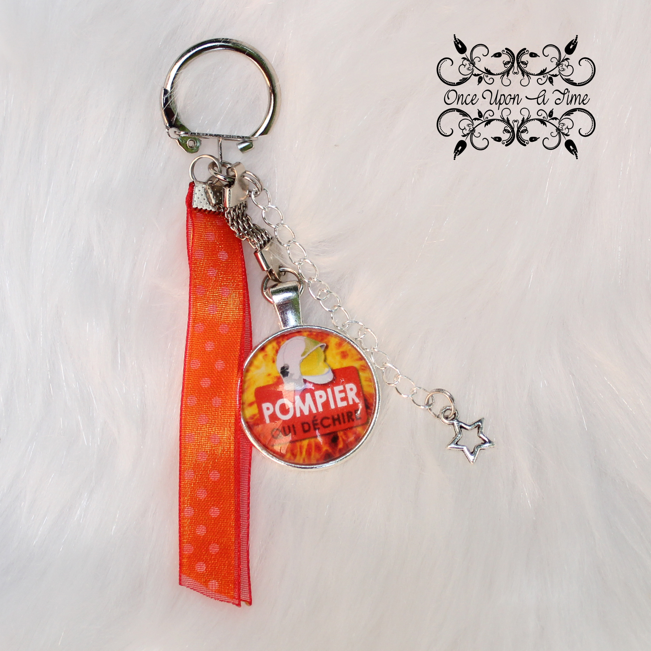 💕 Porte-clés - Pompier qui déchire 🔑