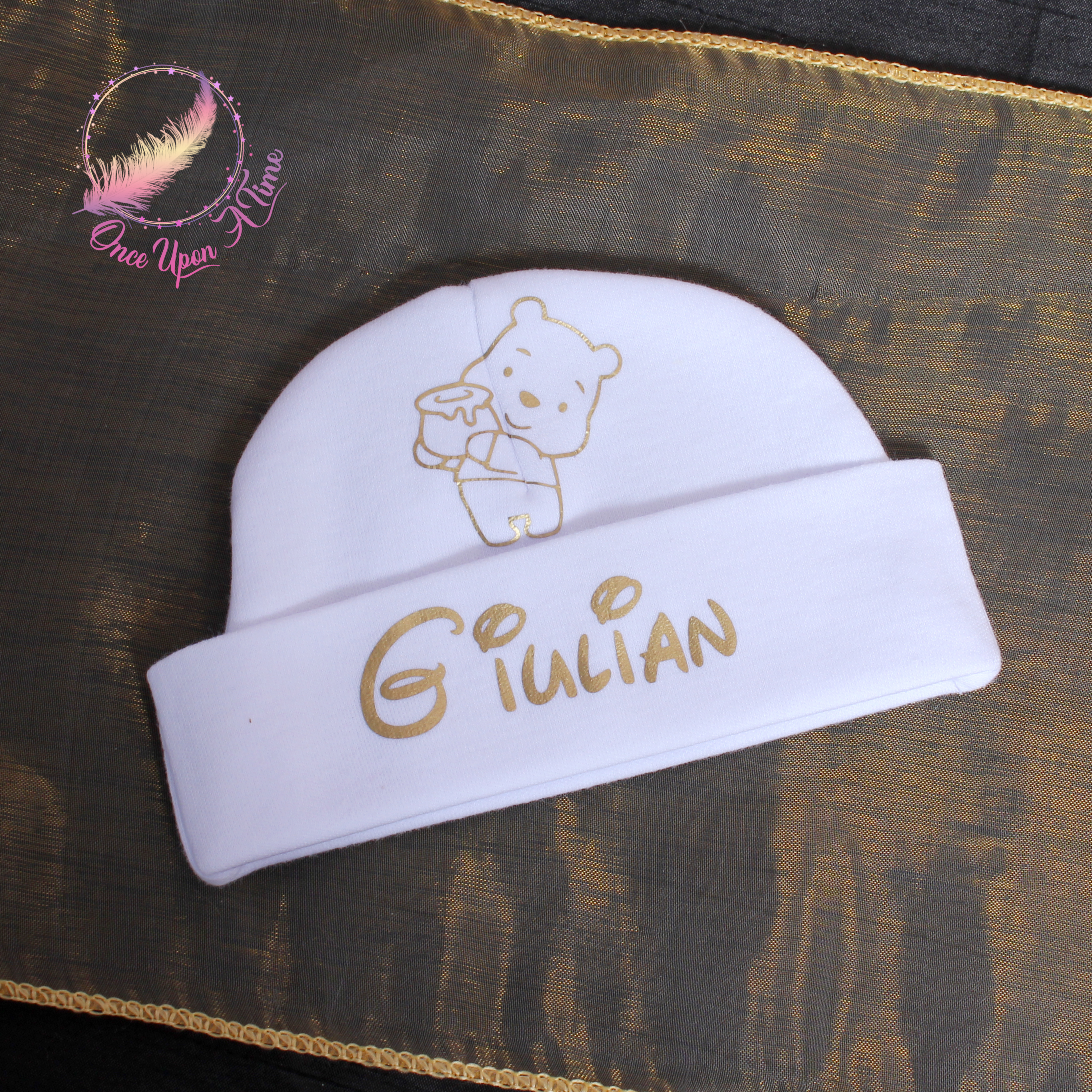 🍼 Bonnet - Personnalisé - Mickey, Minnie, Winnie l'ourson ou Tigrou - Plusieurs modèles 👶
