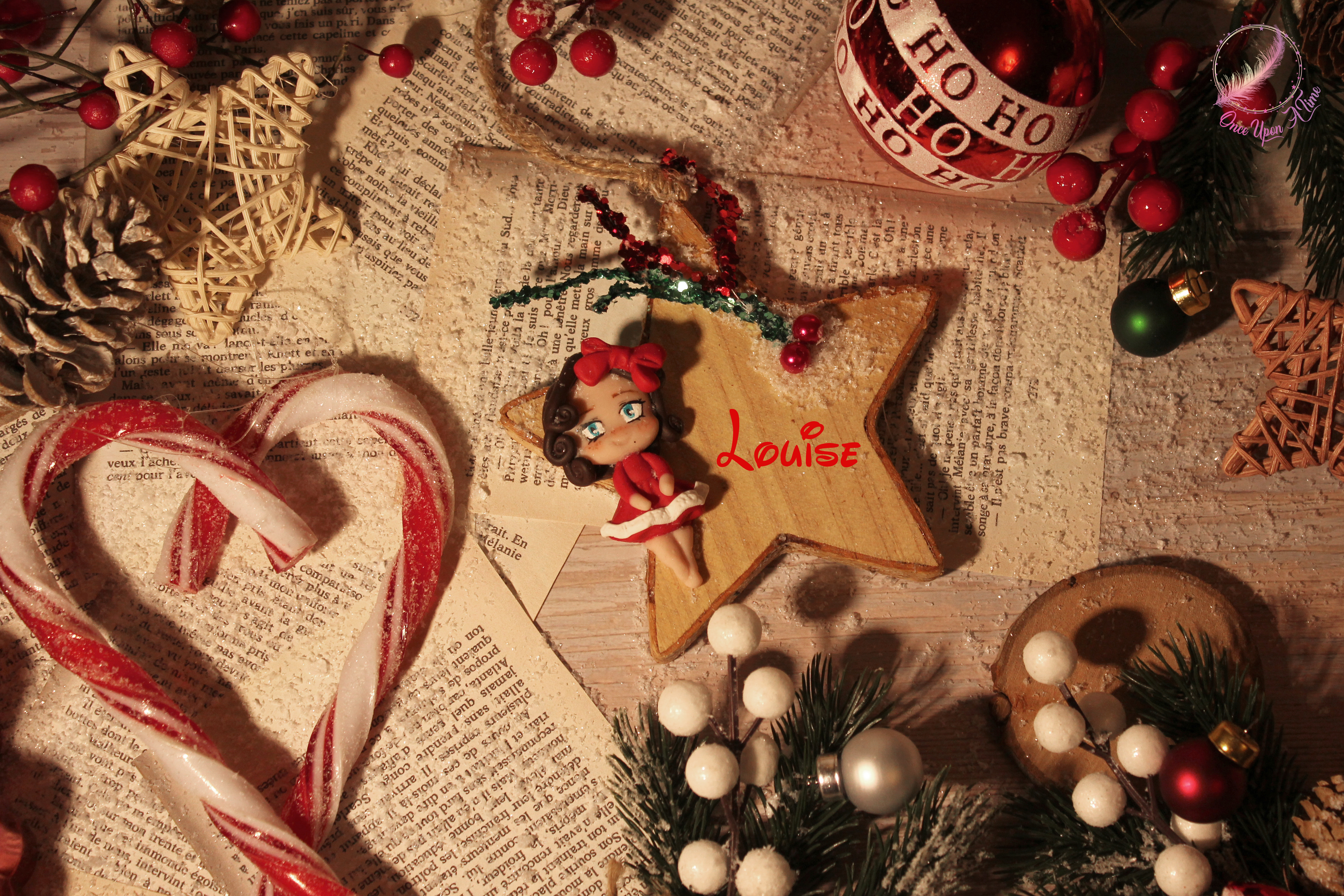 🎄🎅 Petite suspension étoile en bois et petite fille de Noël rouge🤶🎄
