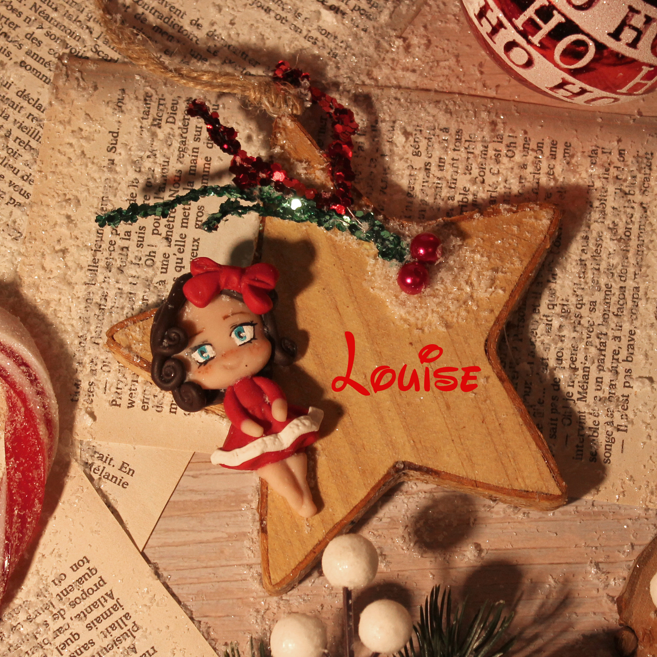 🎄🎅 Petite suspension étoile en bois et petite fille de Noël rouge🤶🎄