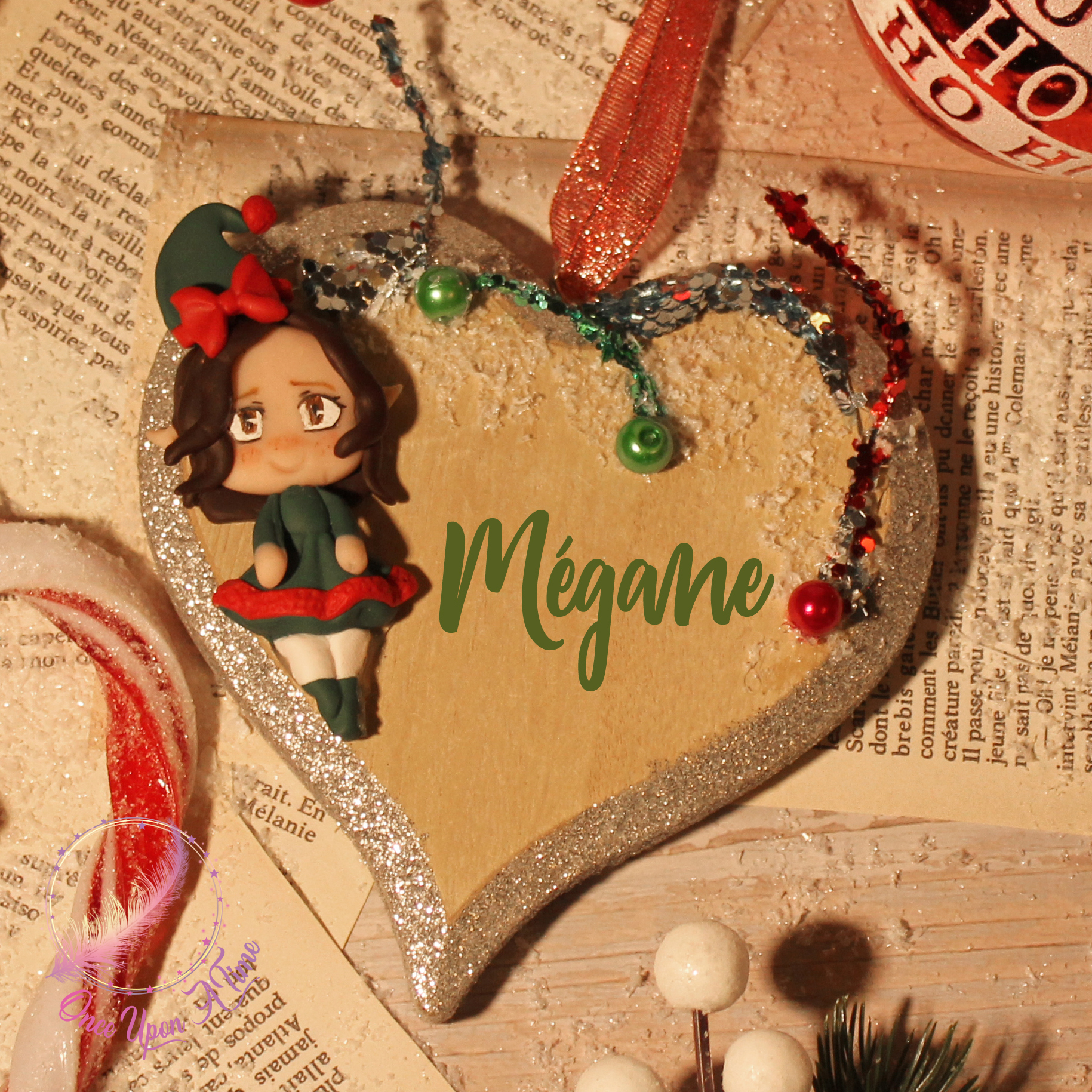 🎄🎅 Petite suspension étoile en bois et petite fille de Noël verte🤶🎄