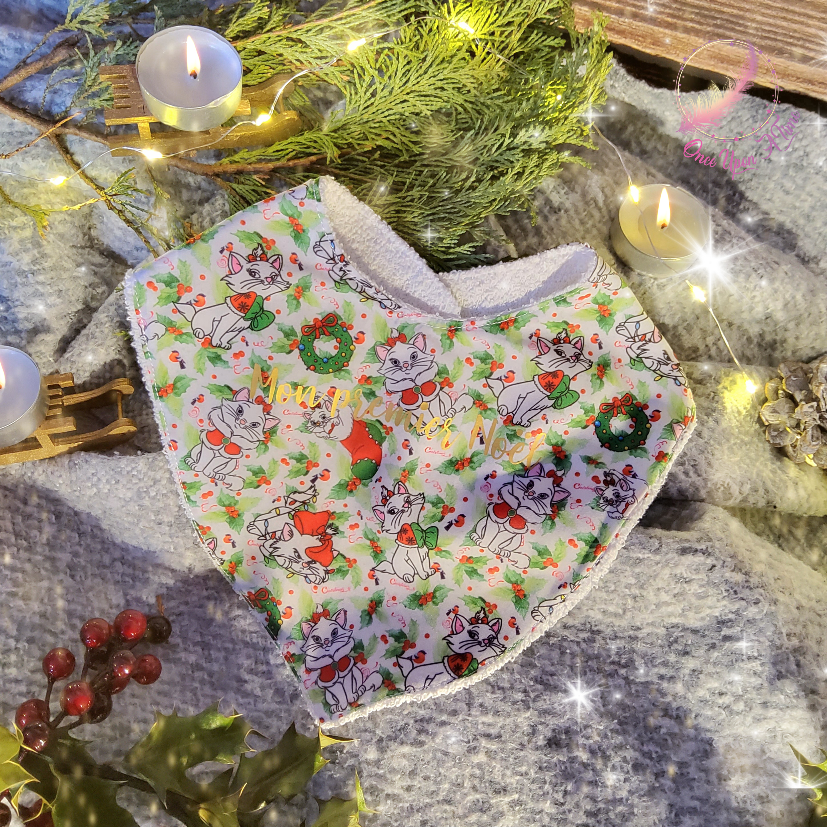 🍼🎄 Bavoir - Disney - Marie des Aristochats de Noël🎄👶