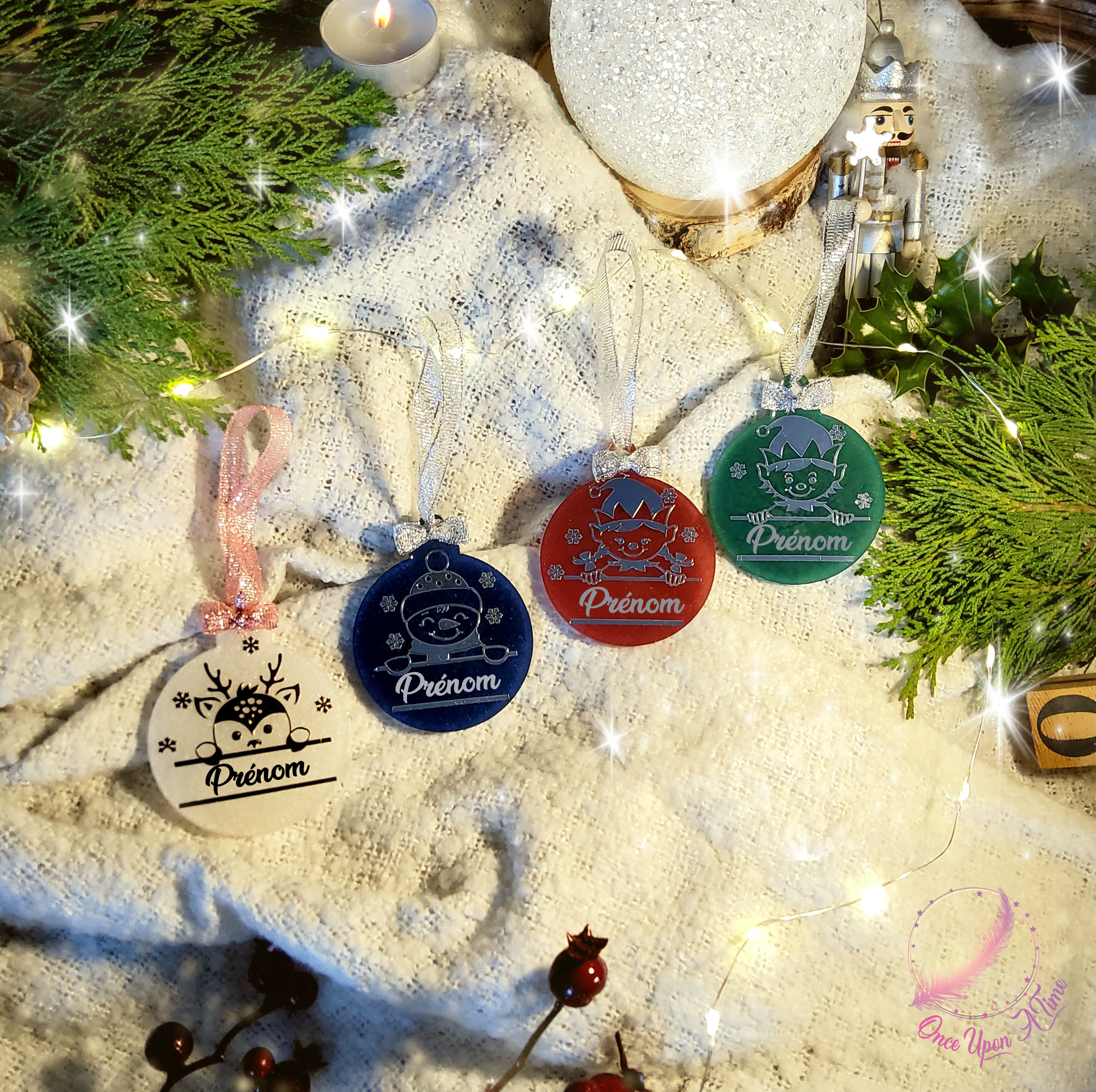 🎄🎅 Boule de Noël plate en résine - Rouge ou bleu nuit - Différents modèles 🤶🎄
