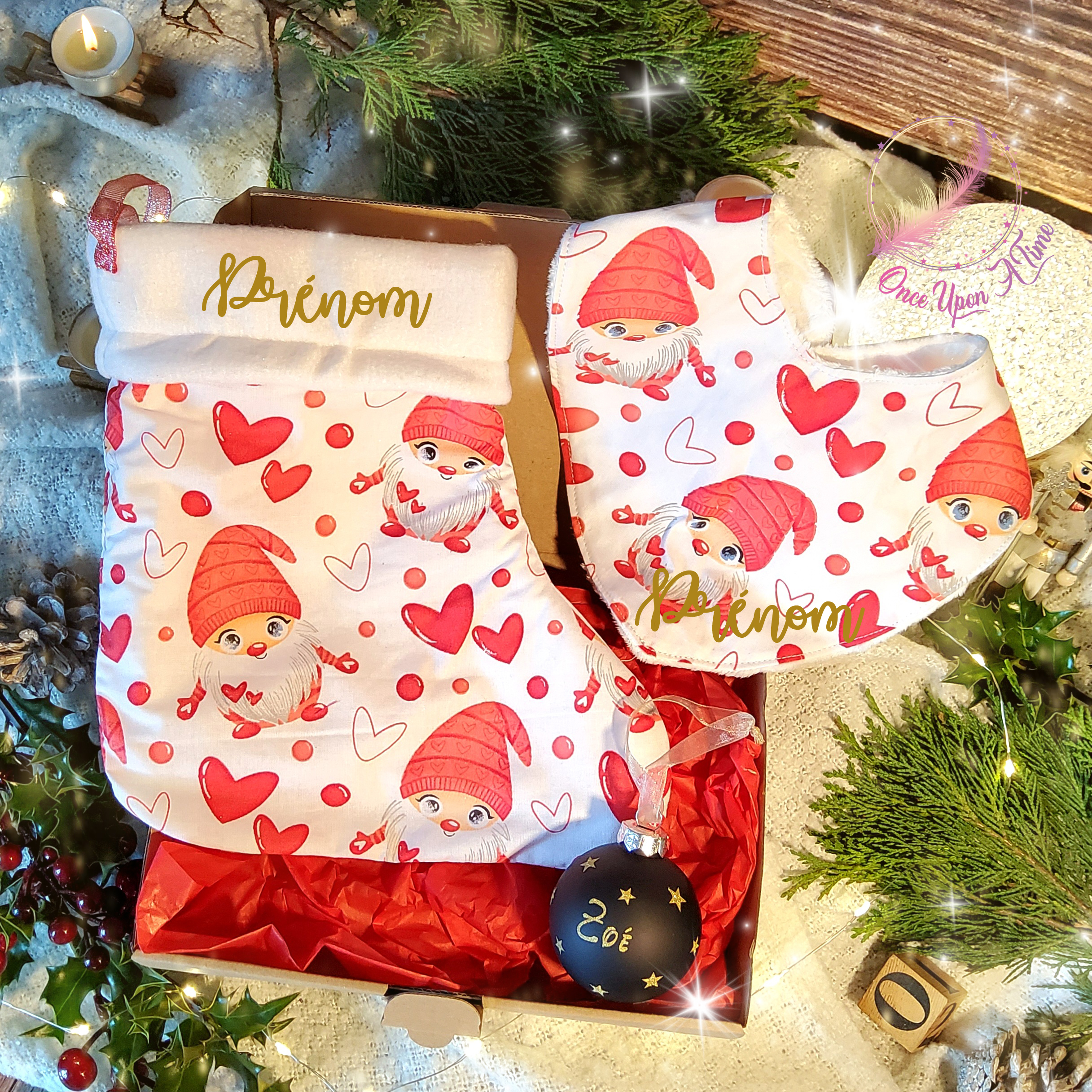 đđ
Coffret - Chaussette de NoĂ«l, bavoir et boule de NoĂ«l - Gnomes de NoĂ«l đ€¶đ