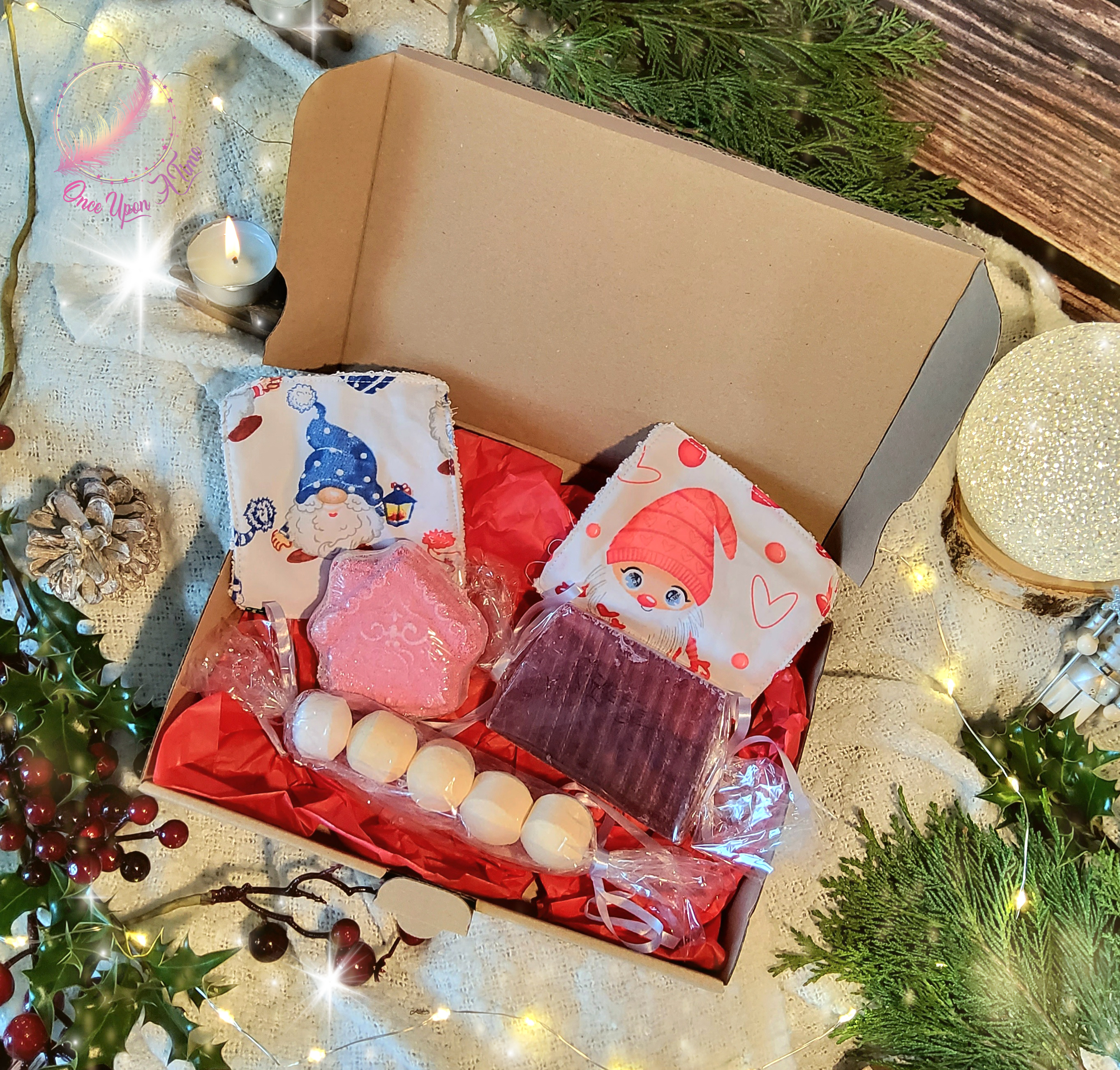 🎄🎅 Coffret "bien-être" - 2 lingettes démaquillantes, 1 tranche de savon, 5 boules de bain, 1 bombe de bain🤶🎄