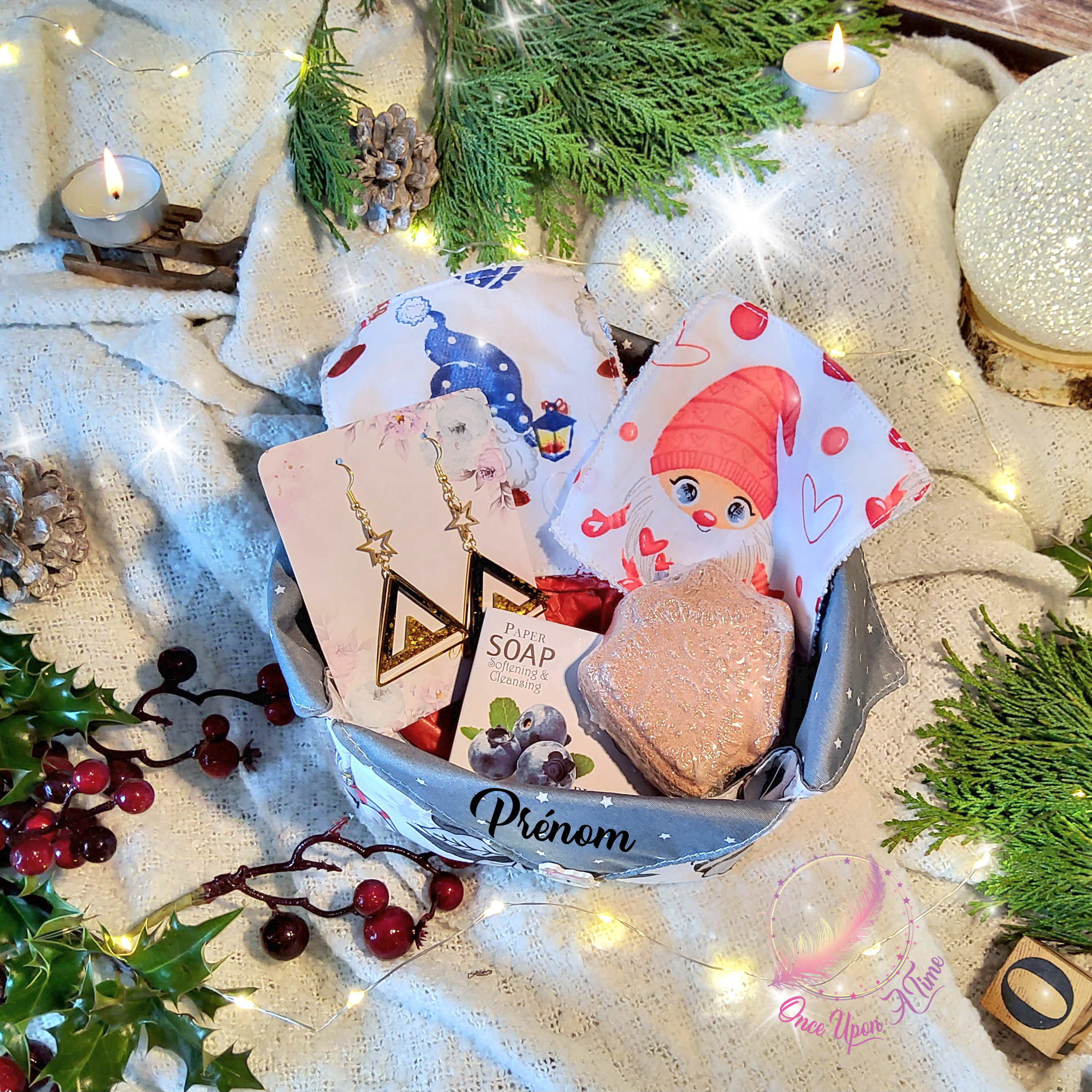 🎄🎅 Panière "bien-être" - 1 panière, 2 lingettes démaquillantes, 1 étui de feuilles de savon, 1 paire de boucles d'oreilles, 1 bombe de bain🤶🎄