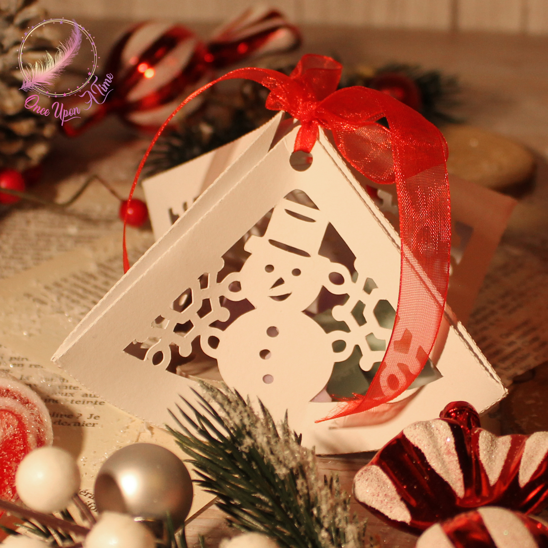 đđ Mini-fondants et leur jolie boite de prĂ©sentation Ă suspendre au sapin - Senteurs surprises de NoĂ«l et d'hiver đđ