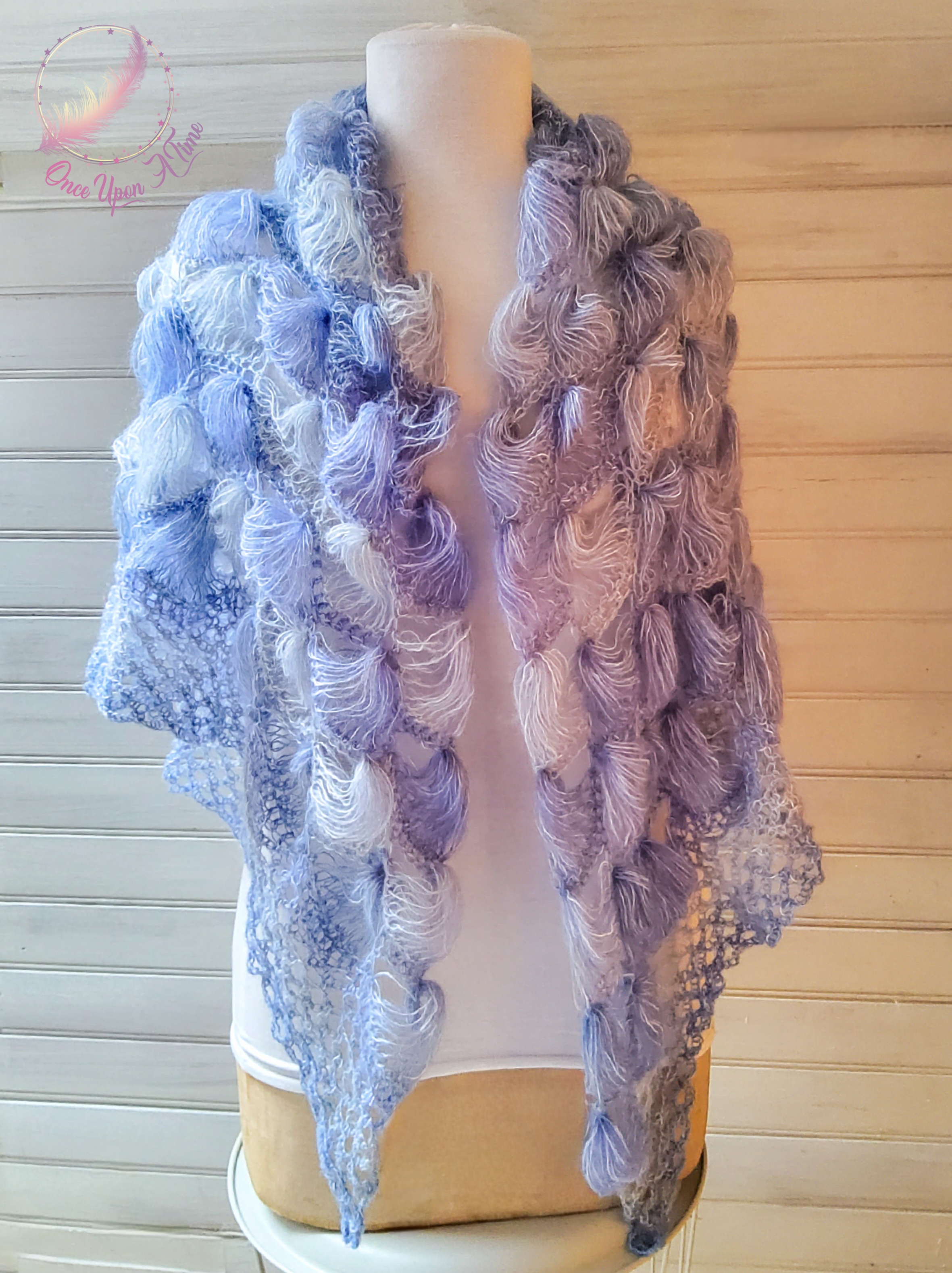 Châle au crochet d'art