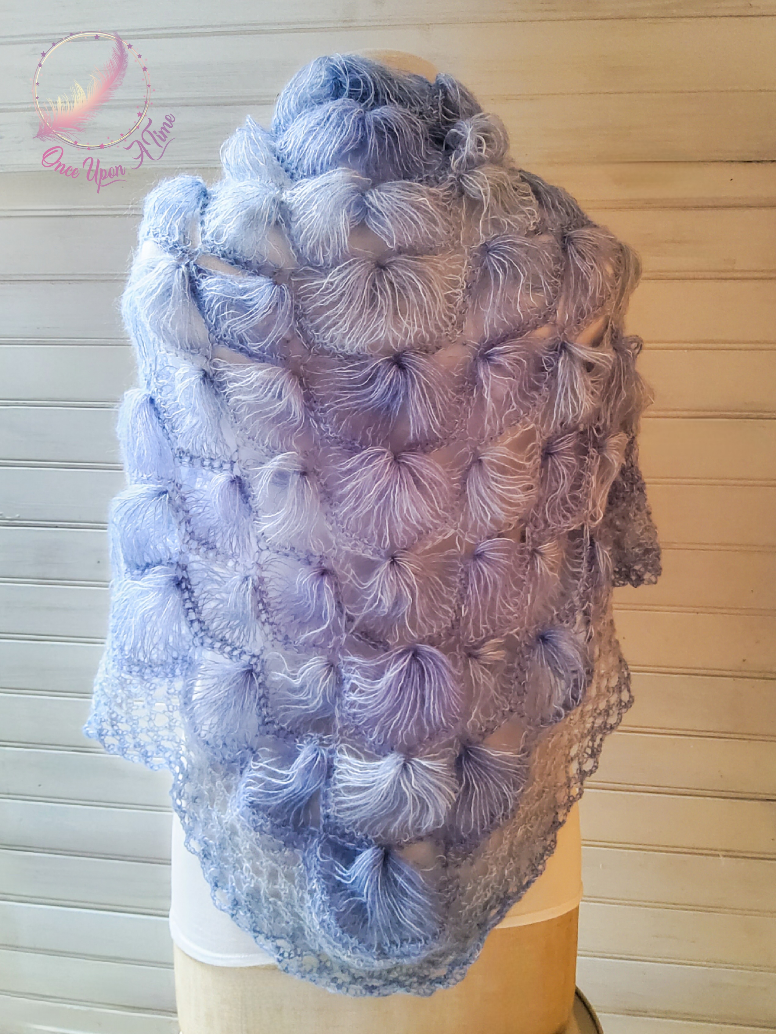 Châle au crochet d'art