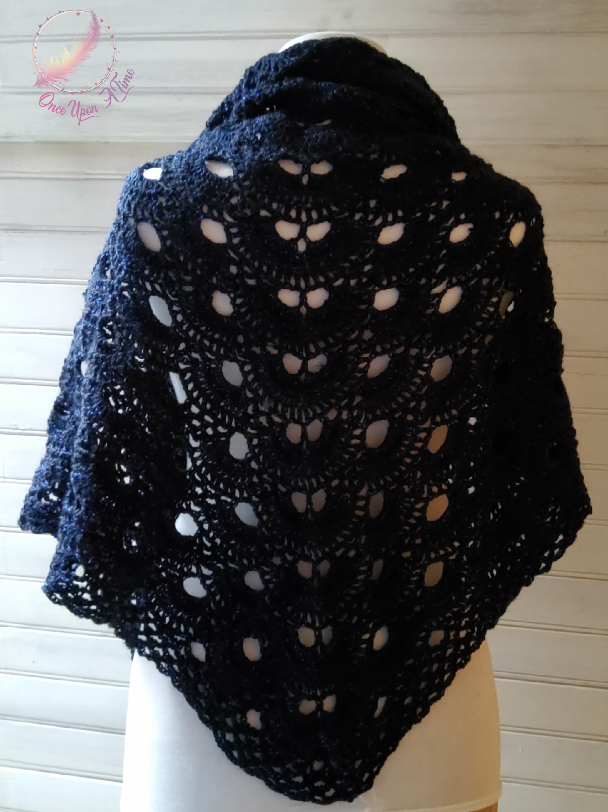 ☀️🌷 Foulard/chèche ou châle au crochet - Femme ou adolescente - Noir avec un fil brillant bleu🌷☀️