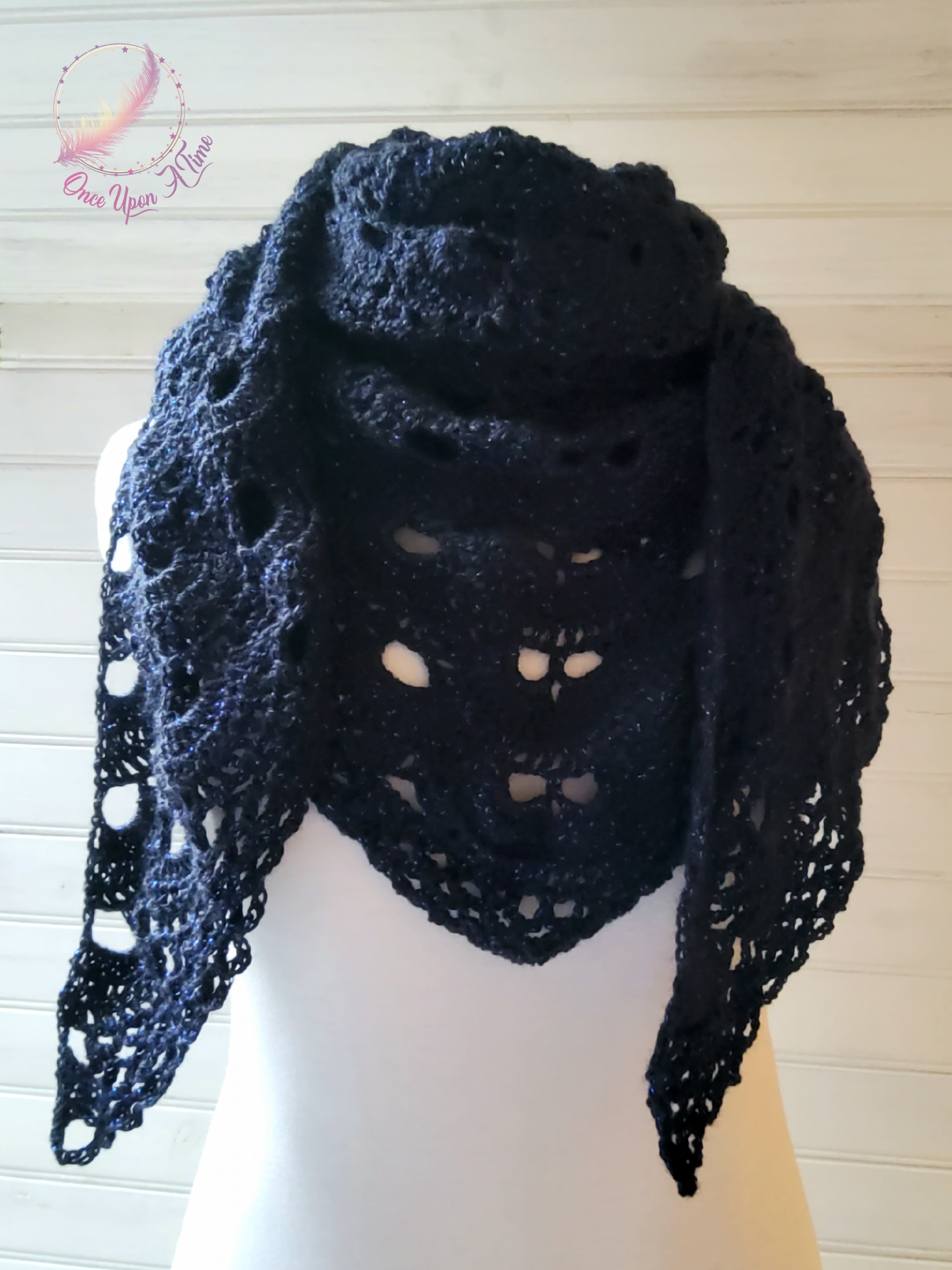 ☀️🌷 Foulard/chèche ou châle au crochet - Femme ou adolescente - Noir avec un fil brillant bleu🌷☀️
