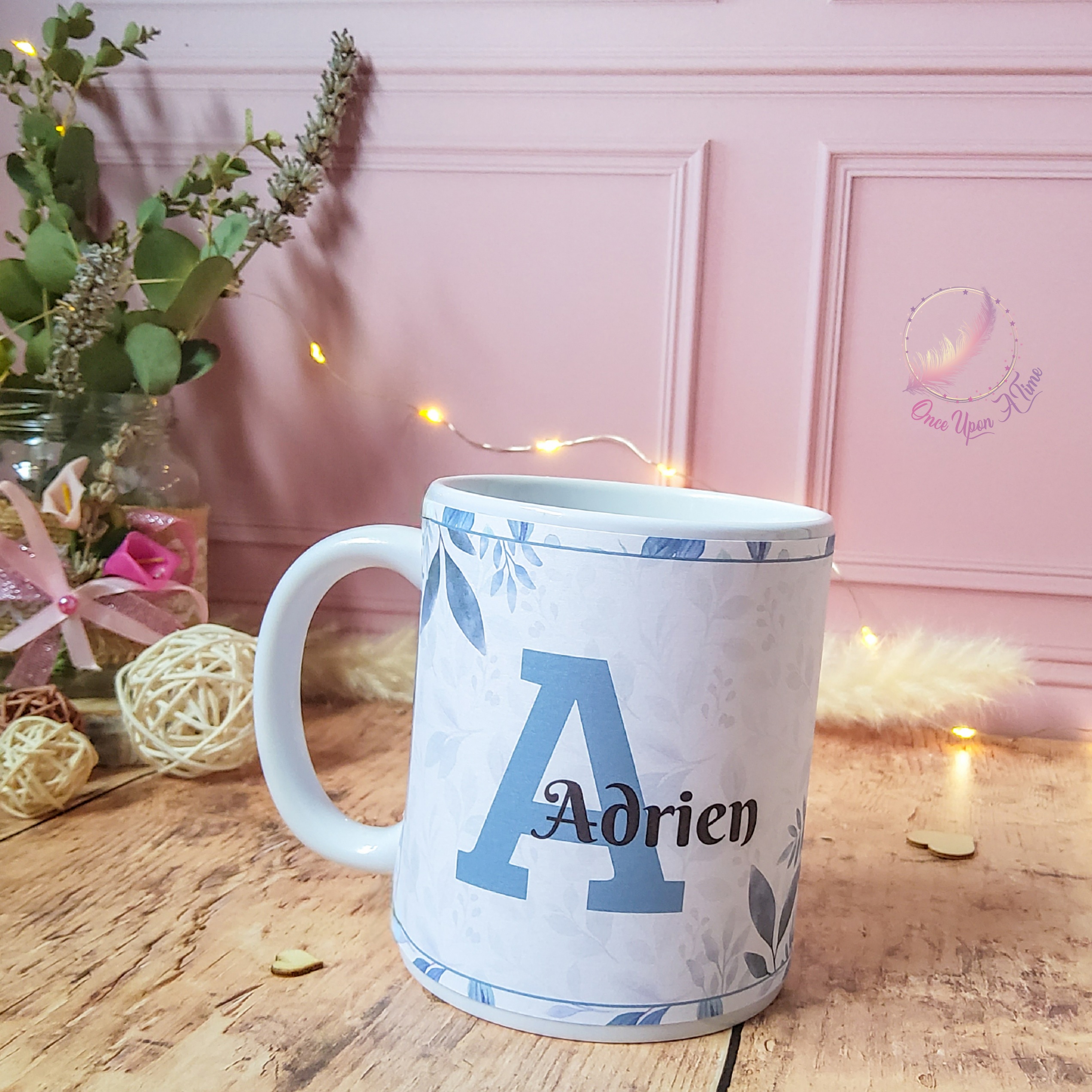 🍵 Tasse / mug personnalisé(e) - Institutrice / Instituteur / Maîtresse / Maître / Puéricultrice trop chouette - Personnalisée avec le prénom 🍵