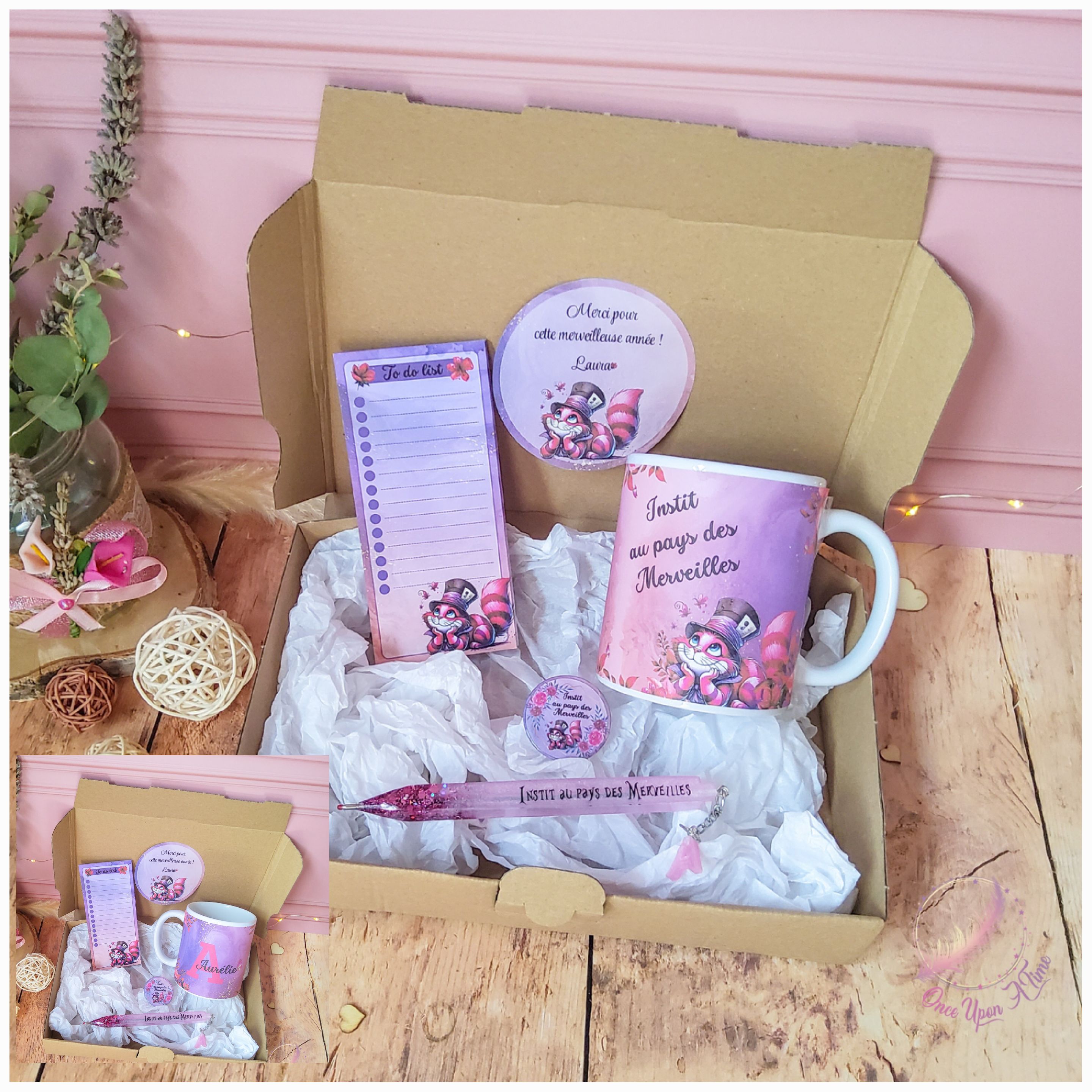 🎁🎀 Coffret cadeau : 1 tasse, 1 bic, 1 badge, 1 to do list - Instit, maîtresse, maître, puéricultrice au pays des Merveilles 🎀🎁