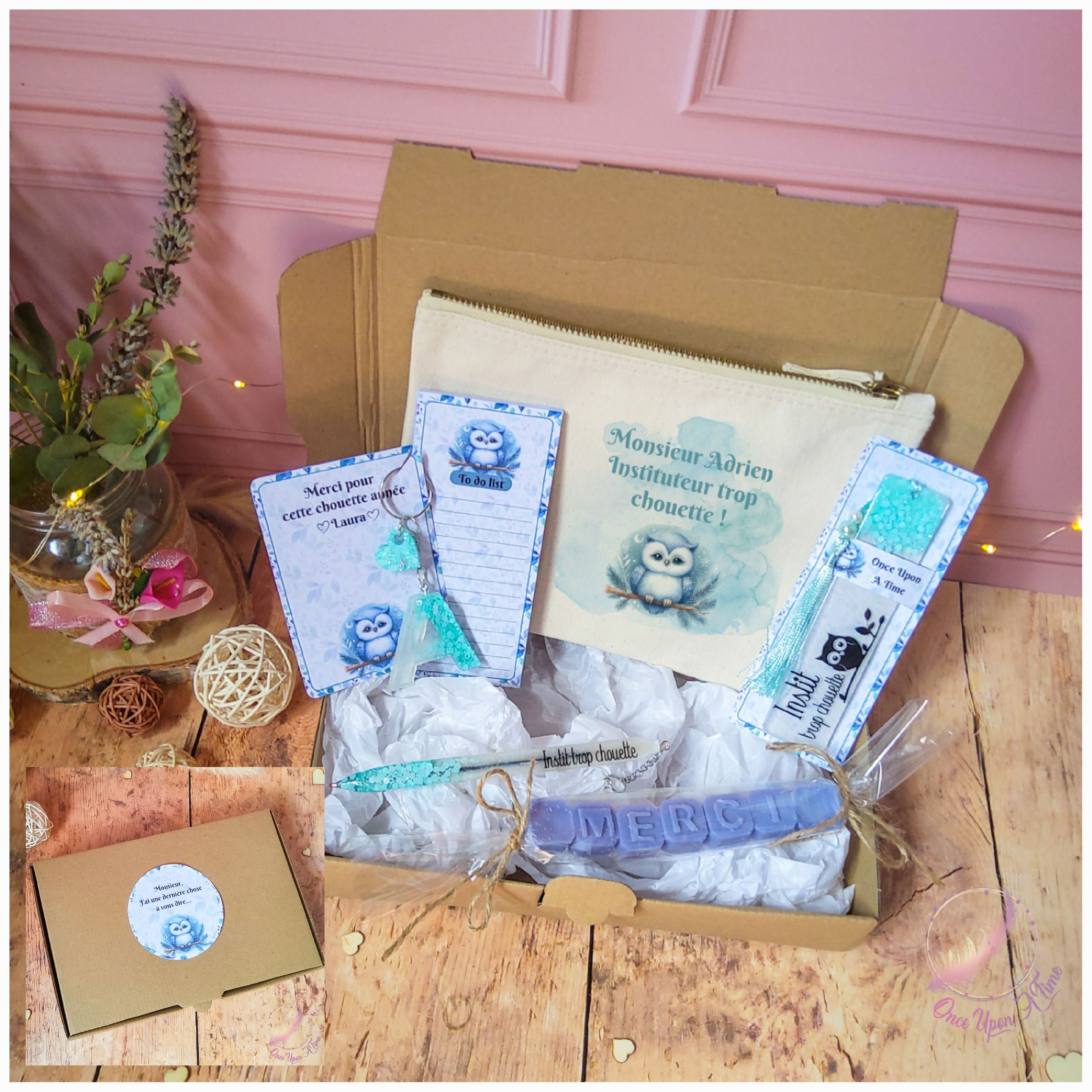 🎁🎀 Coffret cadeau : 1 marque-page, 1 bic, 1 porte-clés, 1 trousse, 1 to do list, 1 fondant parfumé "Merci" - Instit, instituteur, maître, maîtresse, puéricultrice trop chouette 🎀🎁