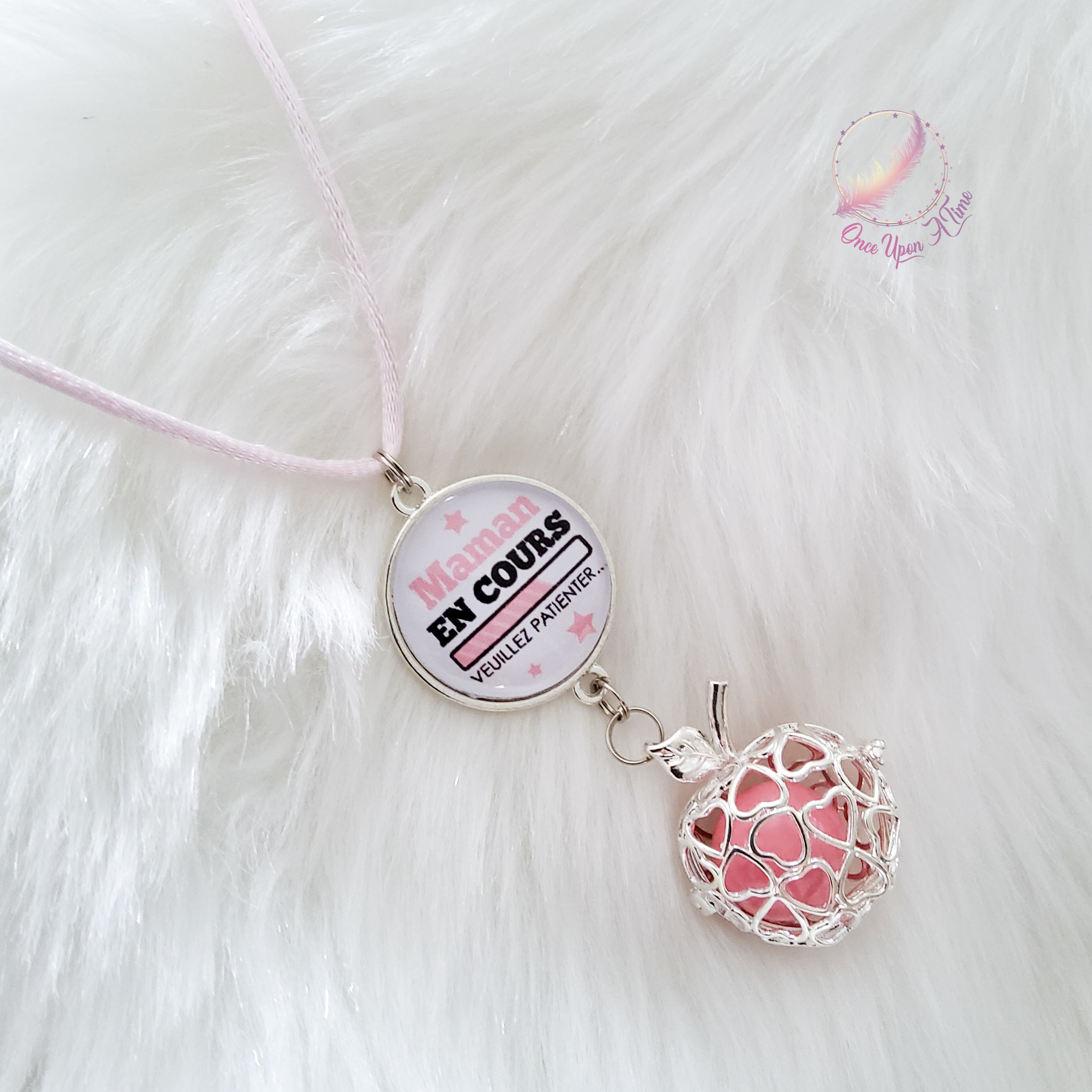 🤰Collier Bola de grossesse " Maman en cours - Veuillez patienter " ✨